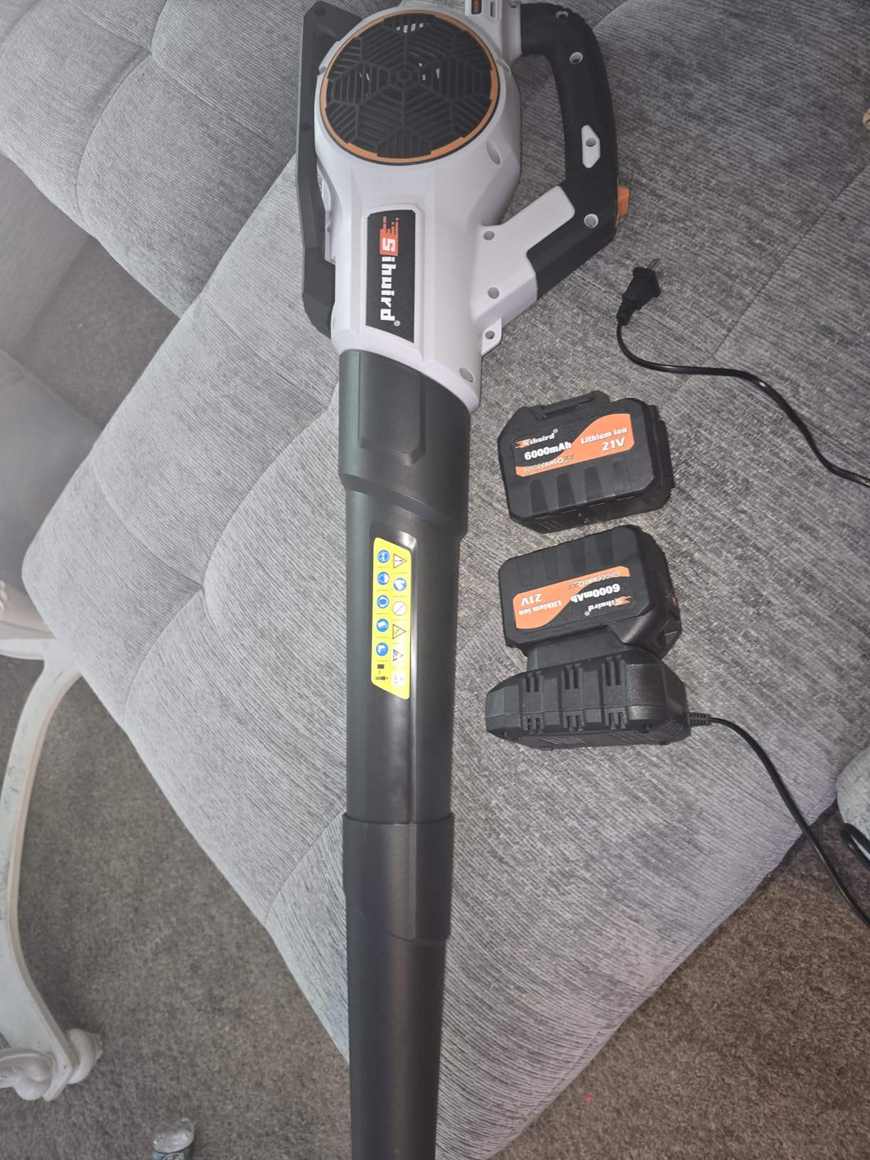 Sihuird Leaf Blower Cordless, 765CFM Electric Leaf Blowers with 2 x 7.8Ah Batteries and Dual Rapid Charger, 3-Speed & Turbo Mode, with LED lighting, 1 x Shoulder Strap, Blowers for Lawn Care - SL9501 customer photo 1