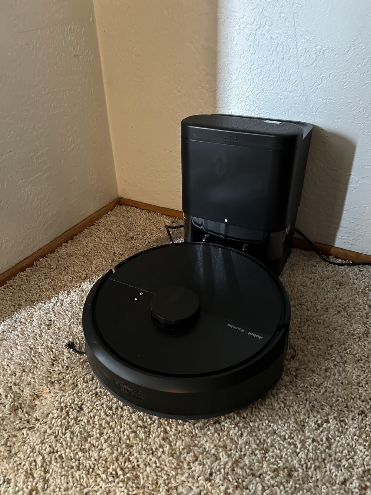 iRobot Roomba 105X Robot Vacuum & Mop Combo, AutoEmpty Dock, Self-Emptying for Up to 75 Days, 70x Power-Lifting Suction, Smart LiDAR Mapping, App & Voice Control, Ideal for Homes with Pets & Kids customer photo 1