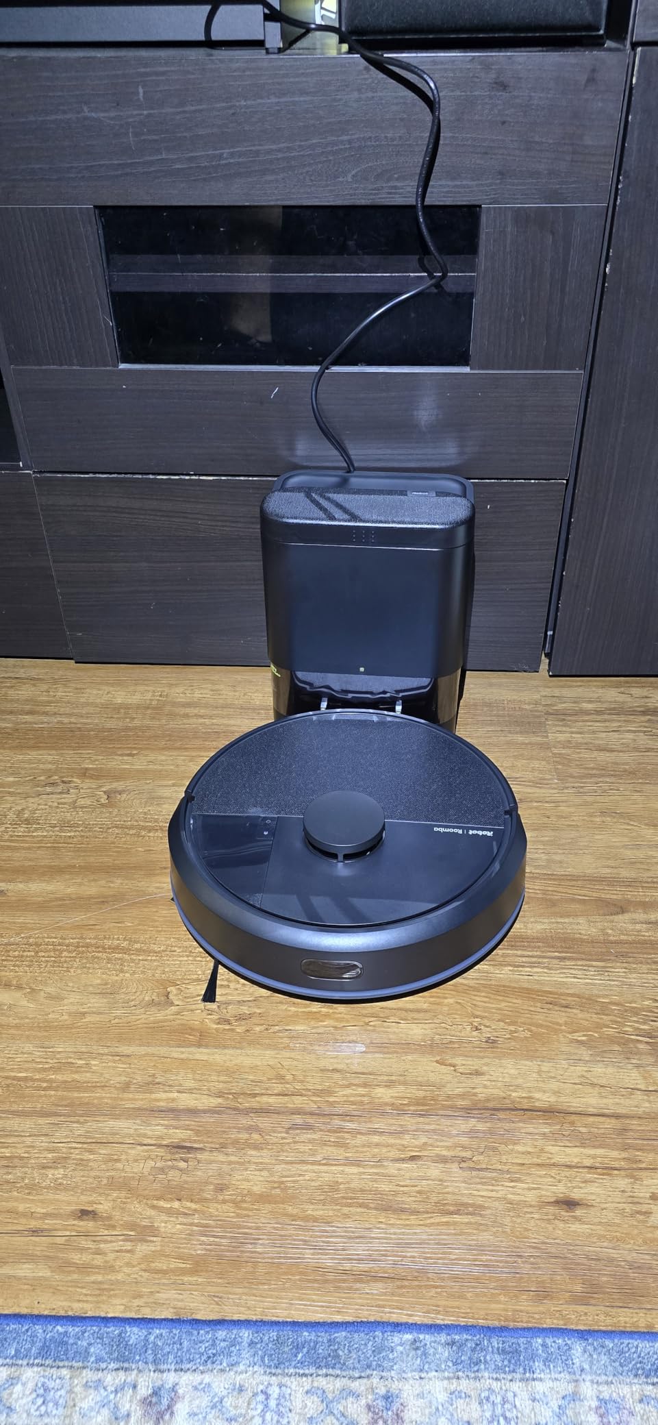 iRobot Roomba 105X Robot Vacuum & Mop Combo, AutoEmpty Dock, Self-Emptying for Up to 75 Days, 70x Power-Lifting Suction, Smart LiDAR Mapping, App & Voice Control, Ideal for Homes with Pets & Kids customer photo 2