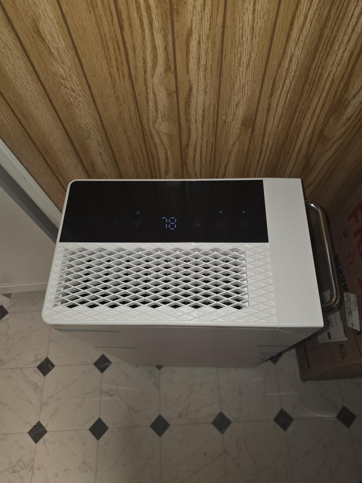 Uthfy 5500 Sq.Ft Dehumidifiers for Home and Basement, Max 100 Pint/Day Dehumidifier with Drain Hose, 24 H Timer & Child Lock, LED Panel, Ultra Quiet customer photo 1