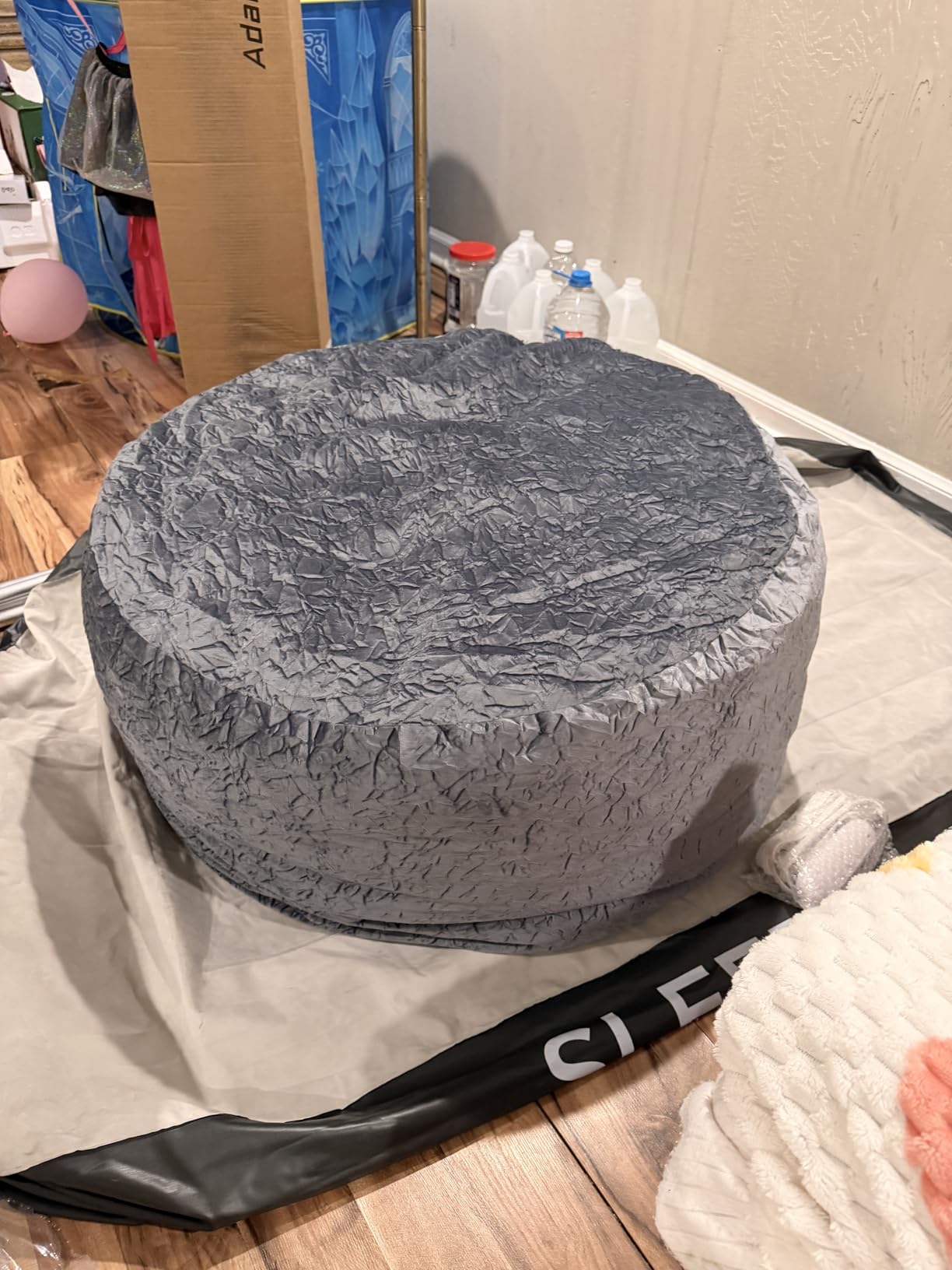 EDUJIN Bean Bag Chair, Memory Foam Bean Bag Chairs for Adults, Soft Velvet Cover, Stylish Beanbag Sofa for Living Room, Convenient Pocket & Pull-Handle Design - 3 Foot, Grey customer photo 1