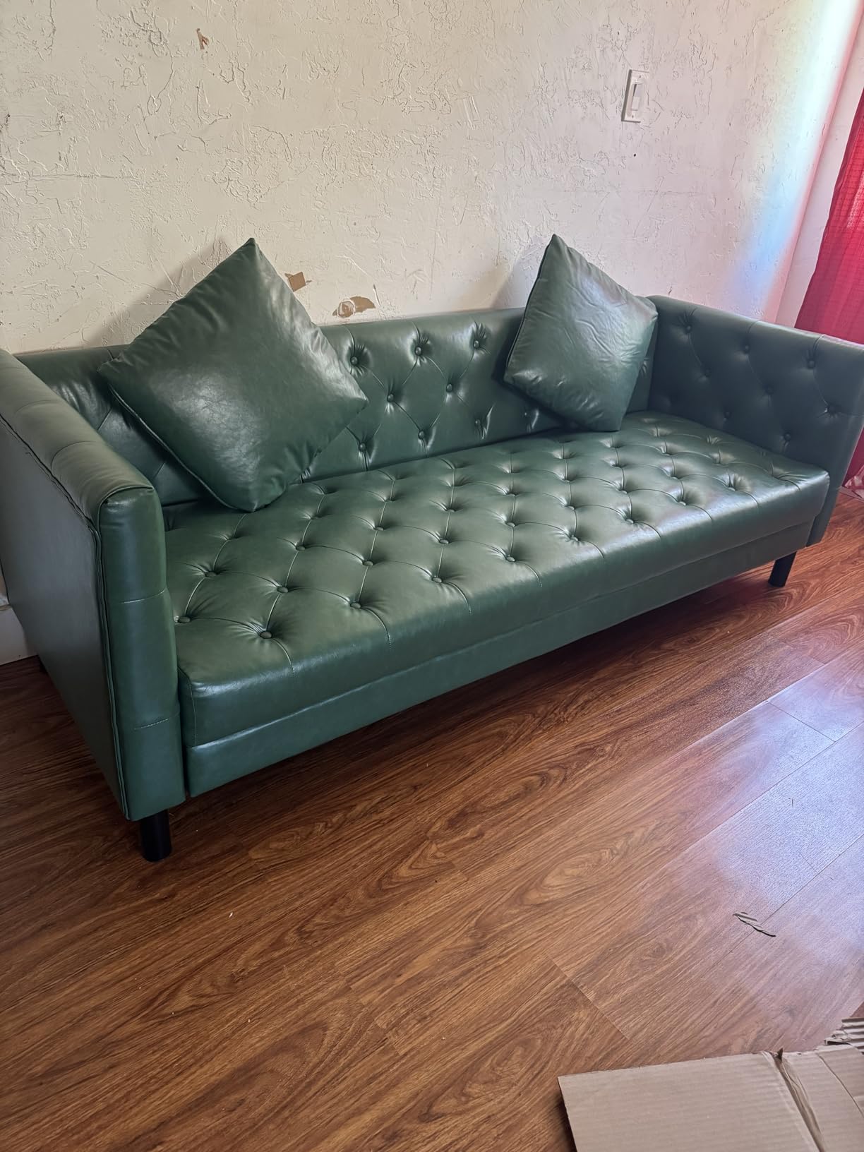 GarveeHome 81 in Leather Couch for Living Room, Modern Sofa Couch with Deep Seat and 2 Pillows, Handmade Button Tufted 3 Seater Sofa, Dark Brown customer photo 1