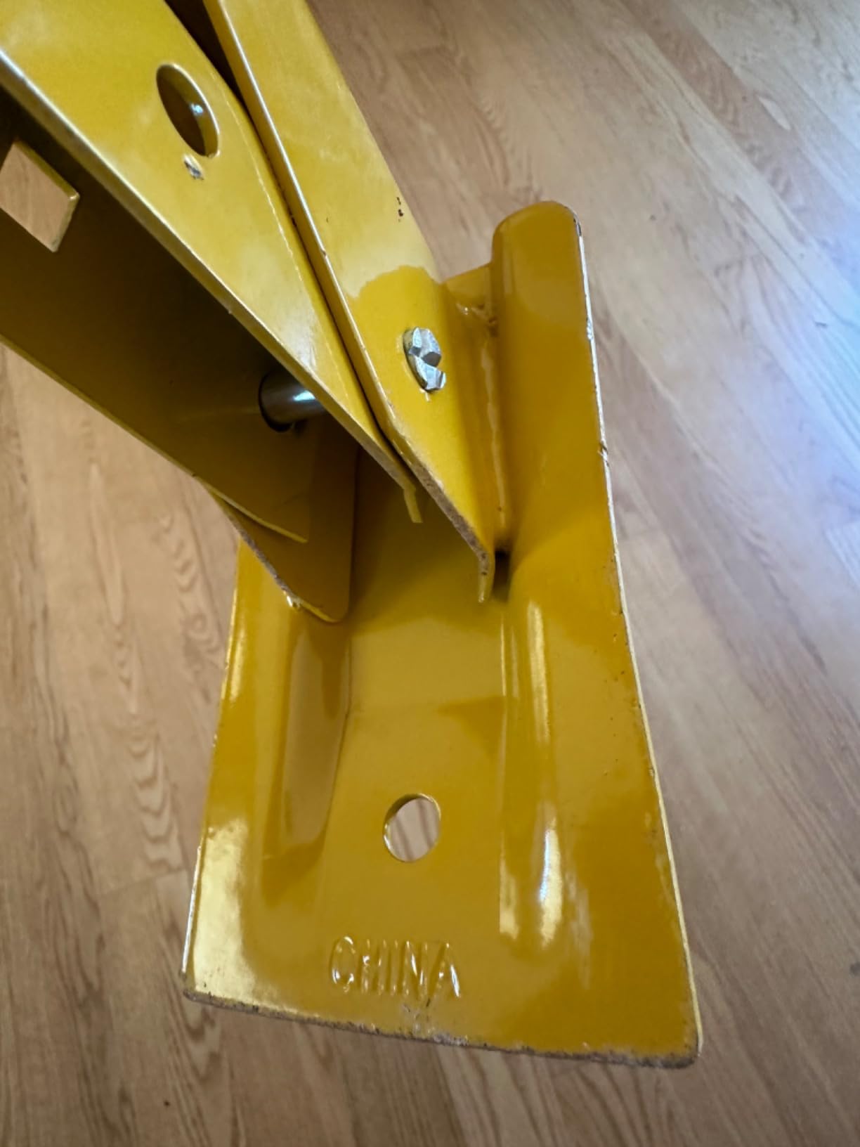 MARSHALLTOWN QLT Brick Tongs, Metal Handle Paver Claw for Lifting, Masonry, 88 customer photo 2