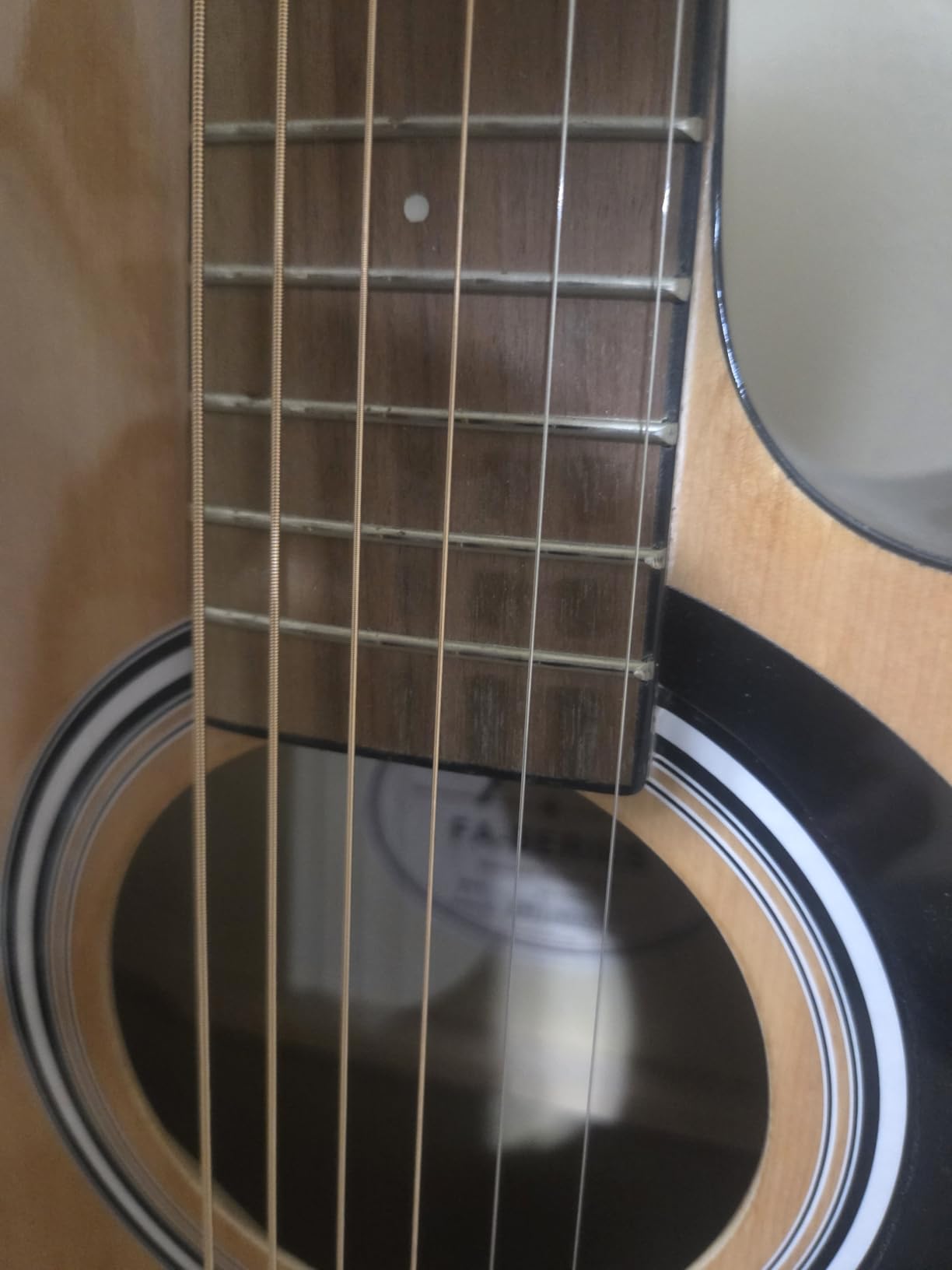 Ernie Ball Earthwood Medium Light Phosphor Bronze Acoustic Guitar Strings, 12-54 Gauge (P02146) customer photo 2