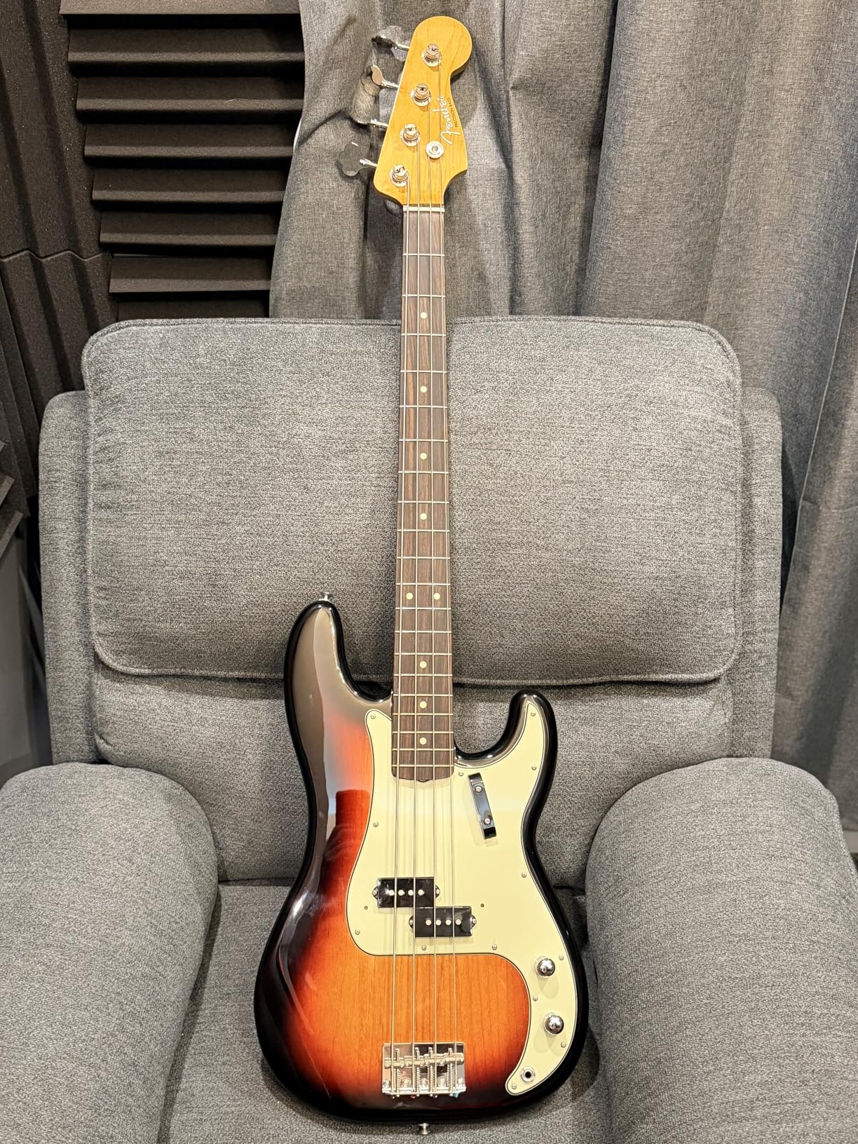Elixir Strings, Electric Bass Guitar Strings, Nickel Plated Steel with NANOWEB Technology, 4-String Set, Long Scale, Light/Medium 45-105 customer photo 1