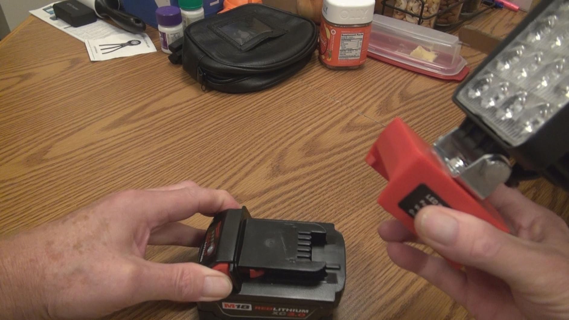 Milwaukee 48-11-1828 Genuine OEM M18 3 Amp Hour 18V Lithium Ion XC Extended Capacity Battery with Redlink Intelligence and Extreme Weather Performance customer photo 1