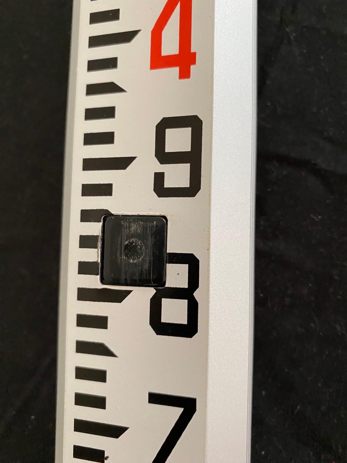 Johnson Level & Tool 40-6310 Aluminum Grade Rod, 13', 1 Rod, 47 Inch customer photo 1