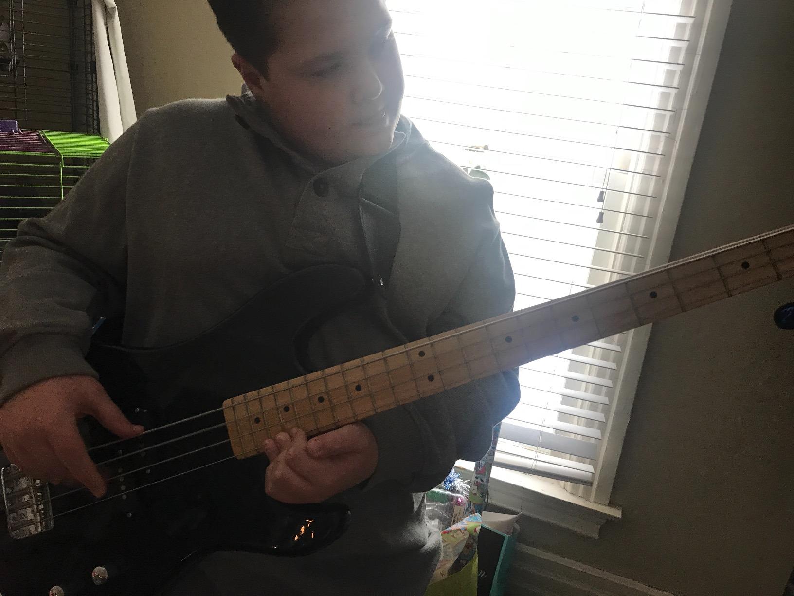 Davison Guitars Full Size Electric Bass Guitar with 15-Watt Amp, Black - 4 String Right Handed Beginner Kit with Gig Bag and Accessories customer photo 1