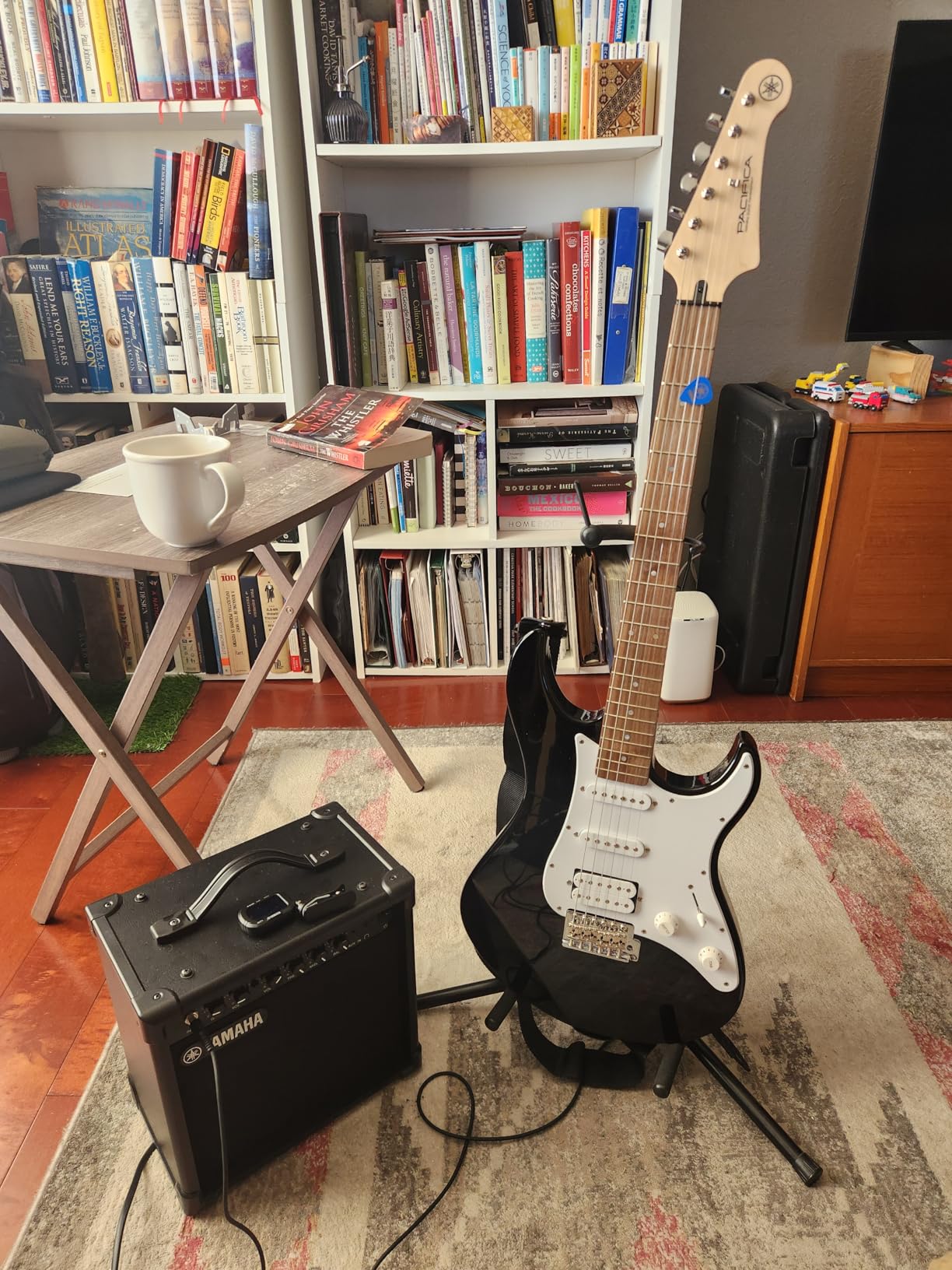 Yamaha GigMaker EG Electric Guitar Pack with Amplifier, Gig Bag, Tuner, Cable, Strap and Picks - Old Violin Sunburst customer photo 1
