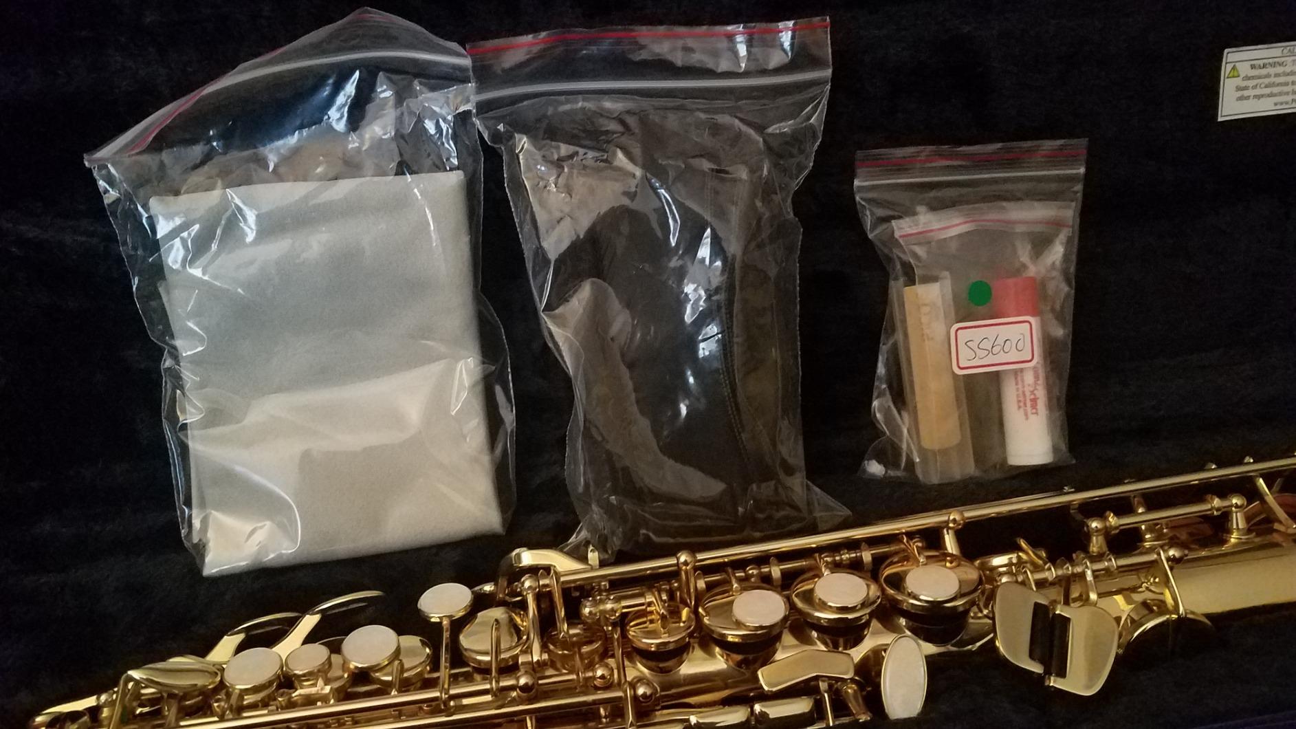 Selmer SS600 Soprano Saxophone (Clear Lacquer with High F#) customer photo 1