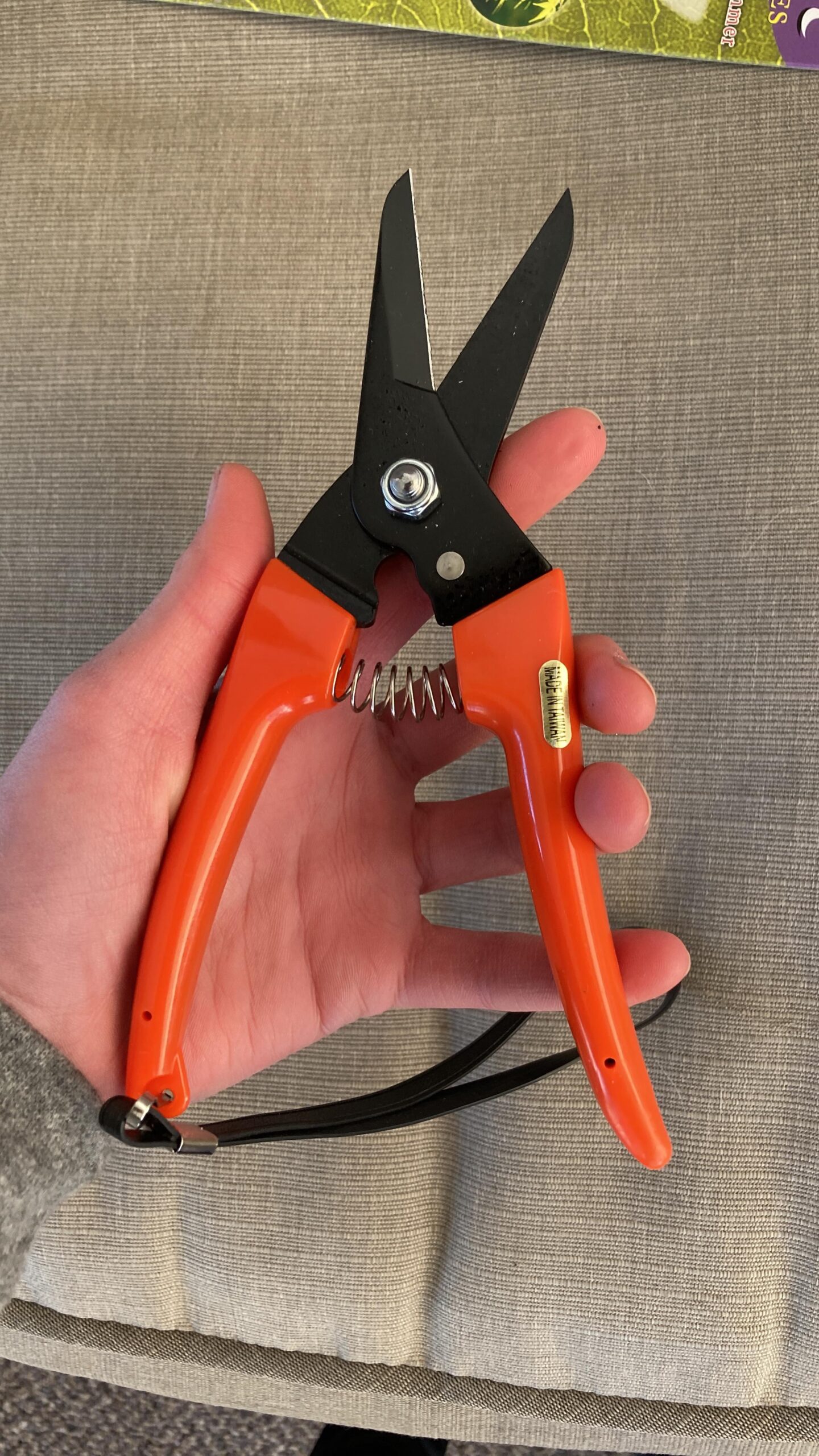 Zenport Q91 Ultra Twig and Hoof Trimming Shears, 7.25-Inch, Orange customer photo 2