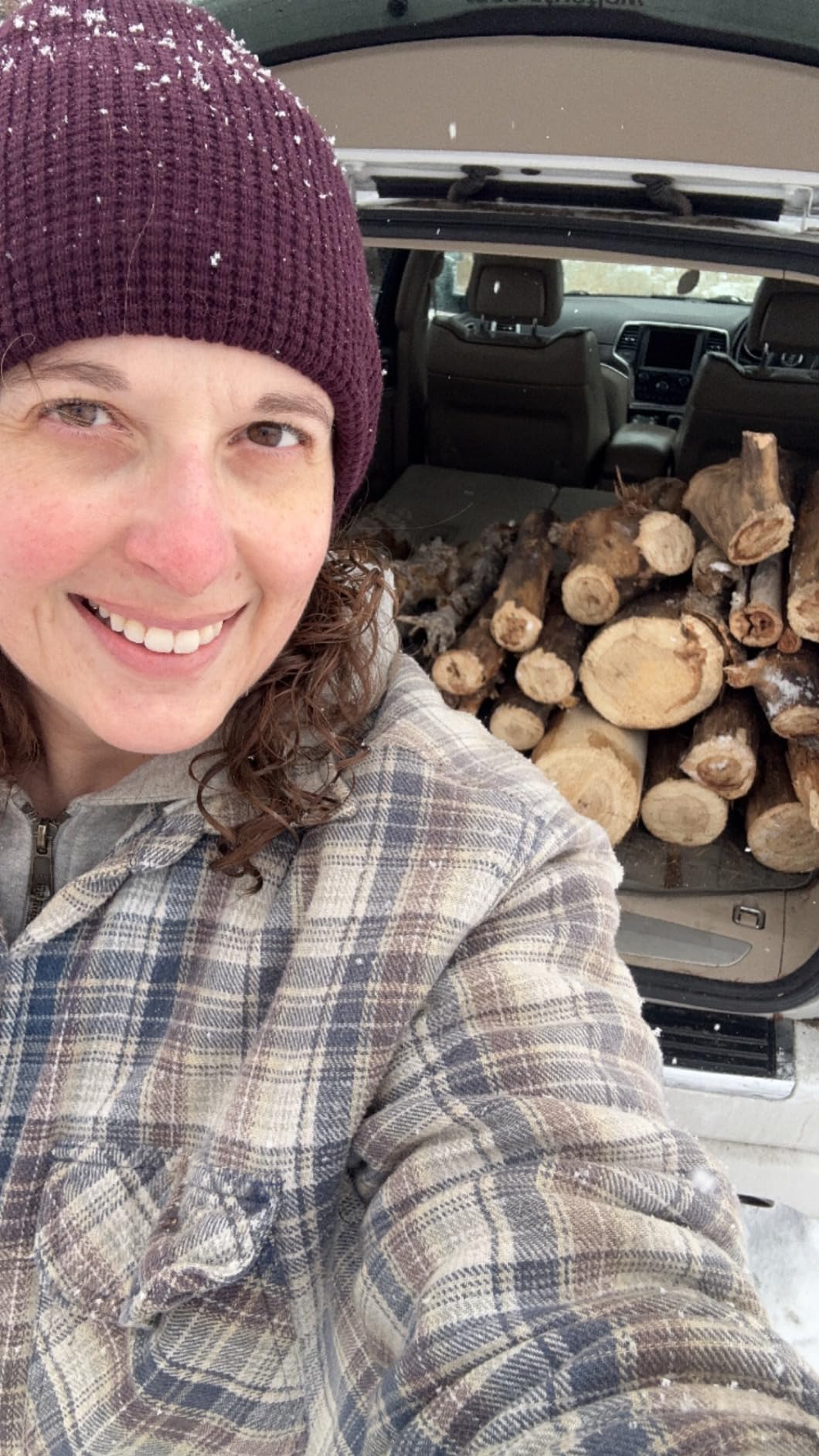 DEWALT 20V MAX 12-Inch Compact Cordless Chainsaw Kit, 5Ah Battery (DCCS620P1) customer photo 1
