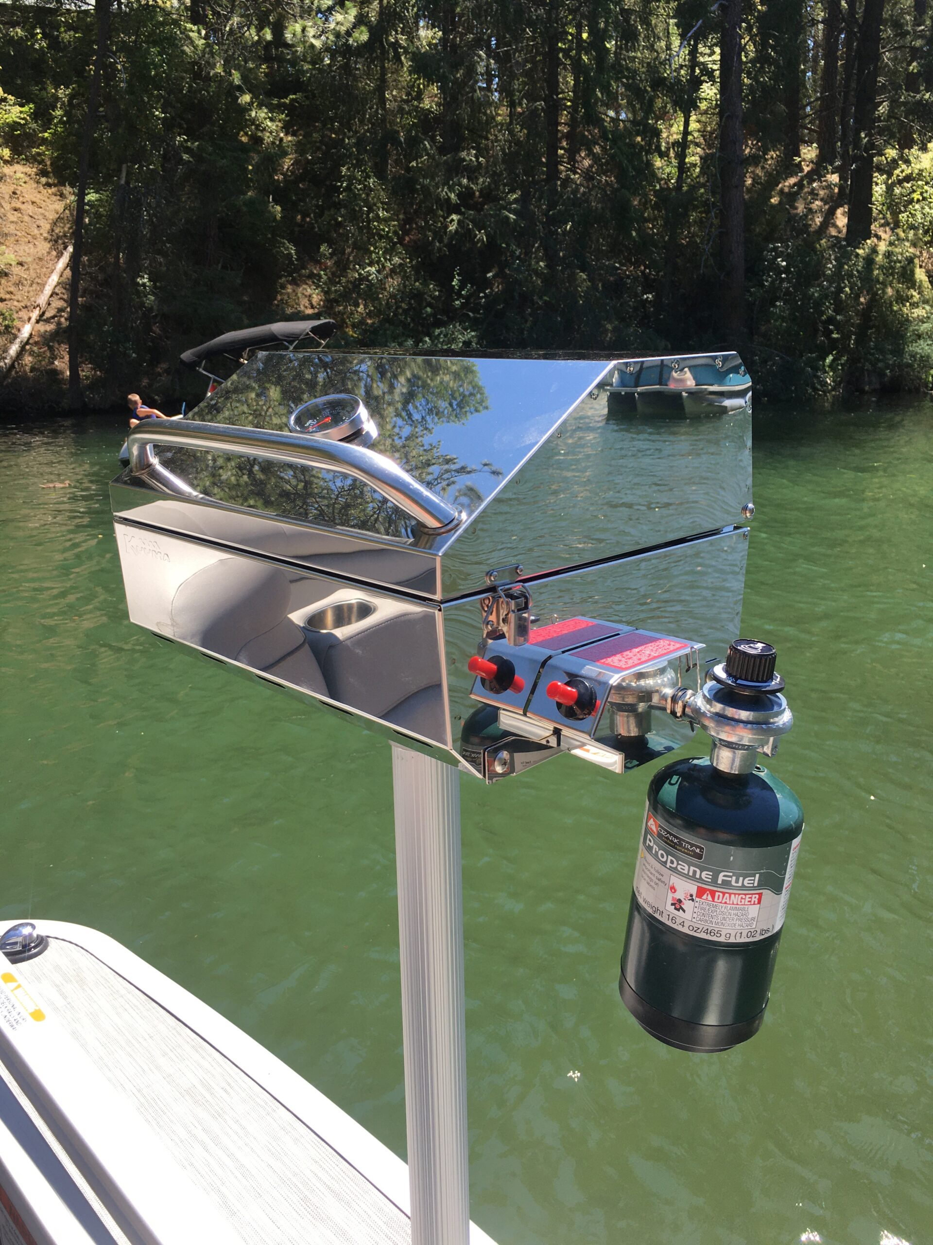 Camco Kuuma Stow N'Go 216 Elite Propane Grill | Features Built-In Thermometer & Push-Button Igniter | Includes Fold Away Legs & Removable Warming Rack | Use as Camping Stove and More (58155) customer photo 1