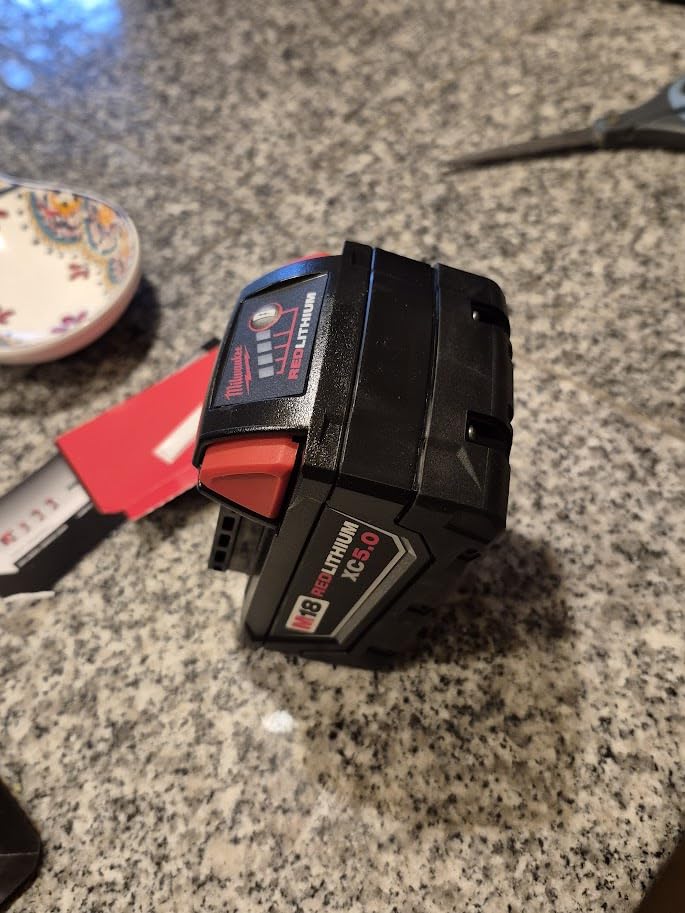 Milwaukee 48-11-1850 M18 Redlithium 5.0Ah Bat Pack customer photo 2