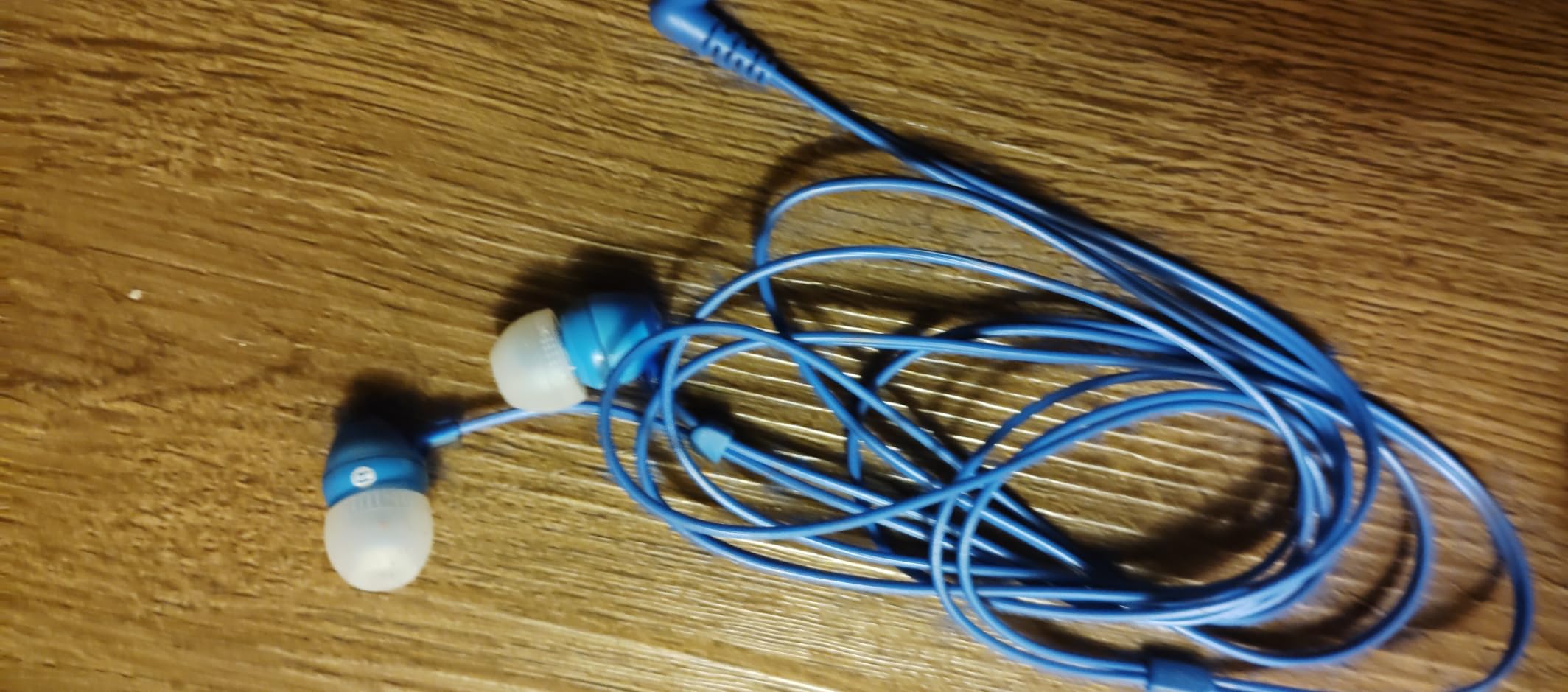 Sony MDREX15LP in-Ear Earbud Headphones, Black, Model Number: MDREX15LP/B customer photo 1