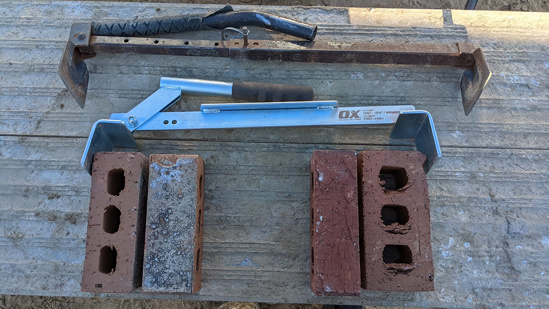 OX TOOLS Pro Series Brick Carrier - 15.75