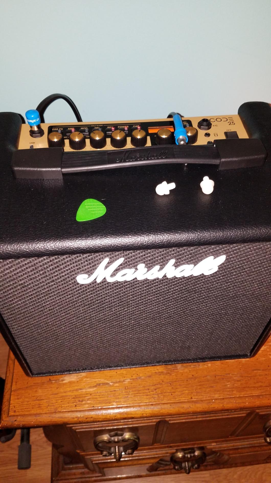 Marshall CODE25 Digital Combo Guitar Amplifier - 14 Preamp Models, 24 Effects, Bluetooth, 25W customer photo 1
