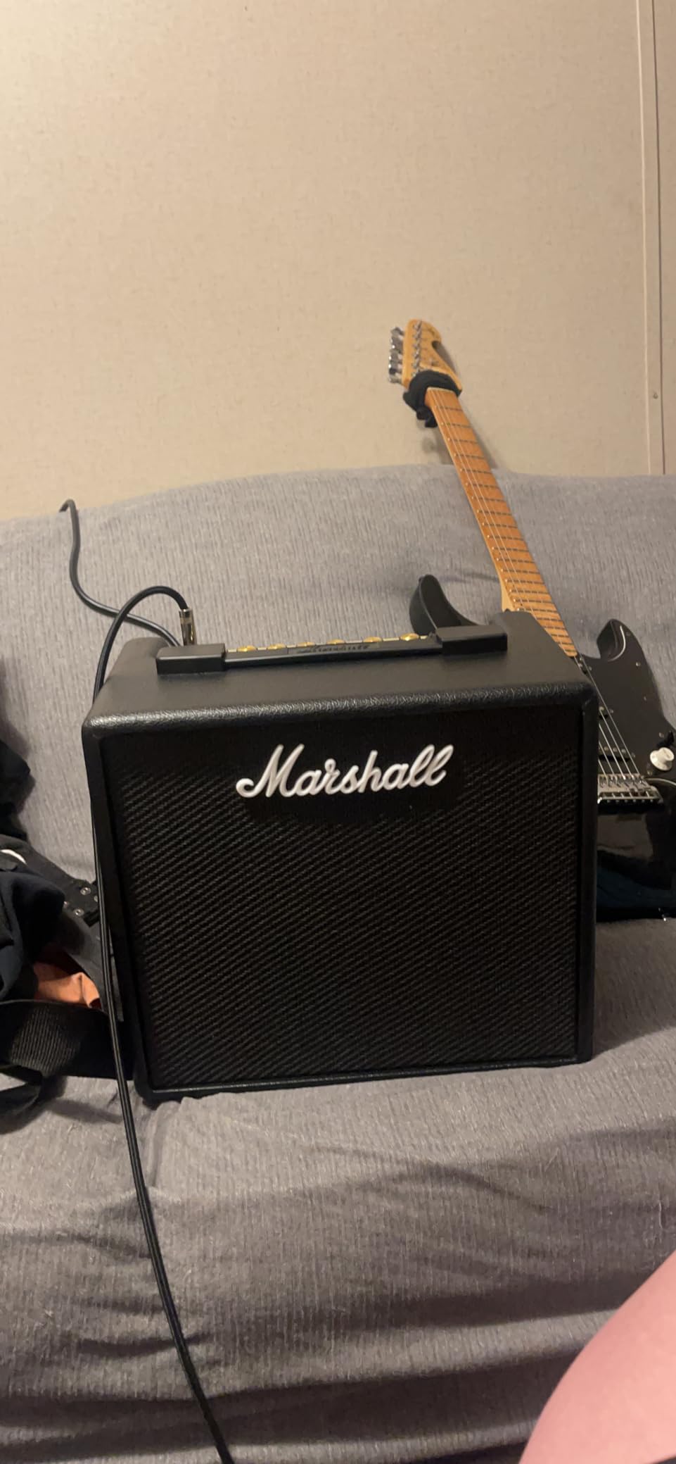 Marshall CODE25 Digital Combo Guitar Amplifier - 14 Preamp Models, 24 Effects, Bluetooth, 25W customer photo 2