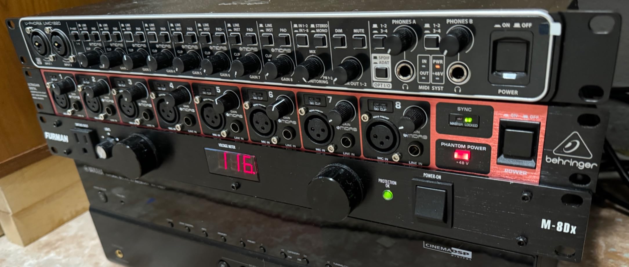 Behringer UMC1820 Audiophile 18x20 USB Audio/MIDI Interface with Midas Mic Preamplifiers and ADAT I/O customer photo 2