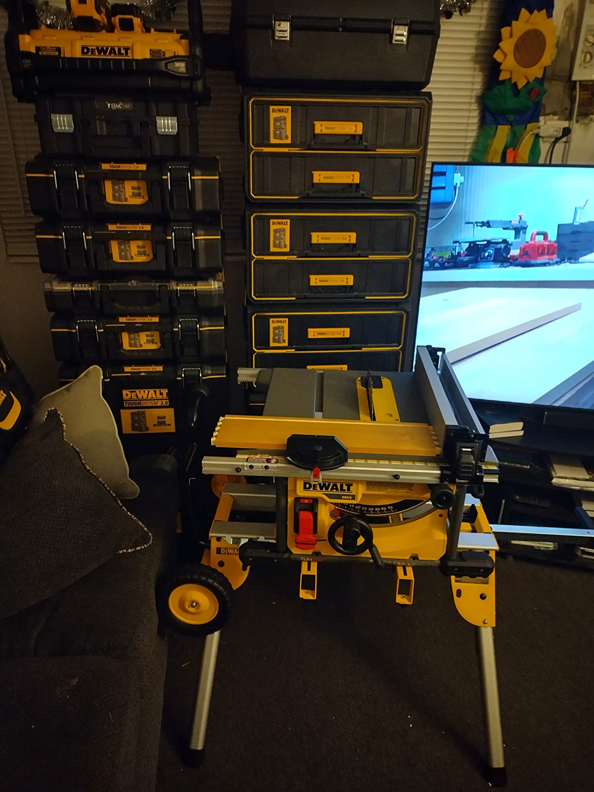 DEWALT FLEXVOLT 60V MAX* Table Saw, 8-1/4-Inch, Tool Only (DCS7485B) customer photo 2