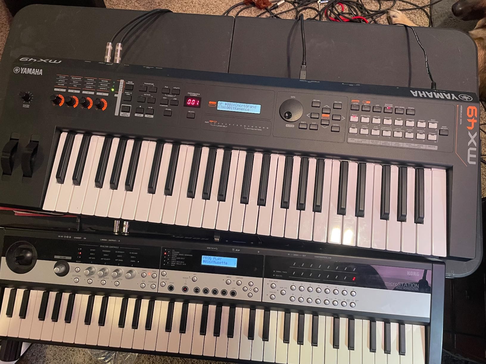 Yamaha MX61BK Music Production Synthesizer, 61-Key, Black customer photo 1