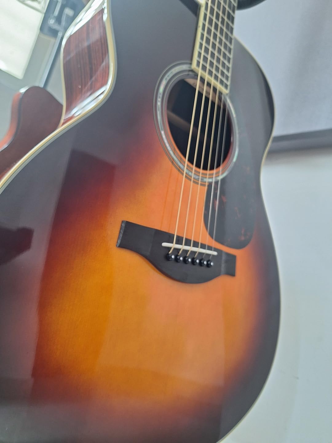 Yamaha L-Series LL6 Acoustic-Electric Guitar - Rosewood, Dreadnought, Natural customer photo 2