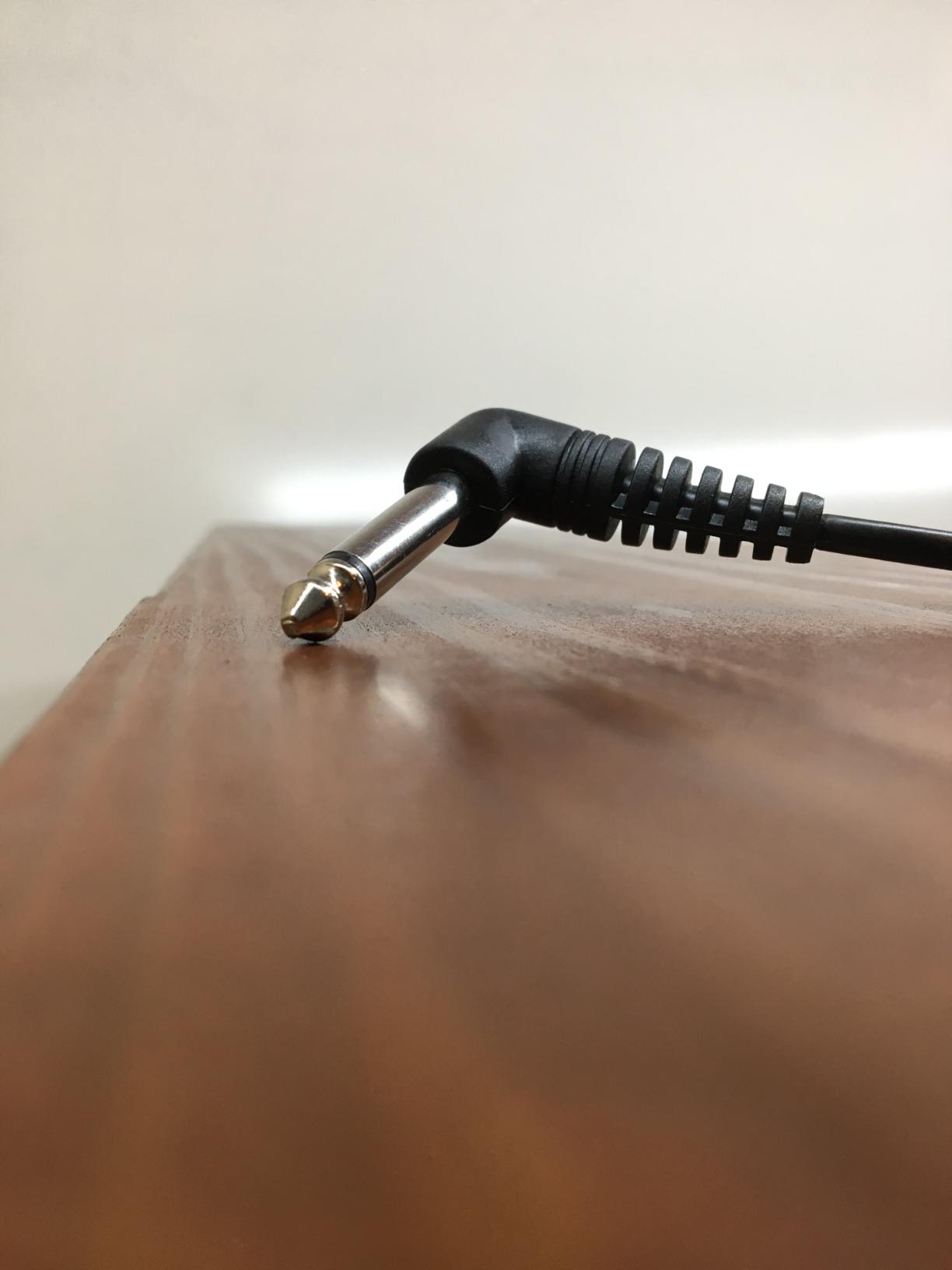Donner DSP-001 Sustain Pedal for Keyboard, Universal Piano Pedal with Polarity Switch for Digital Piano/Piano Keyboard/MIDI KeyboardSynthesizer, 1/4'' (6.35mm) Input Plug, 63'' (1.6m) Cable customer photo 2