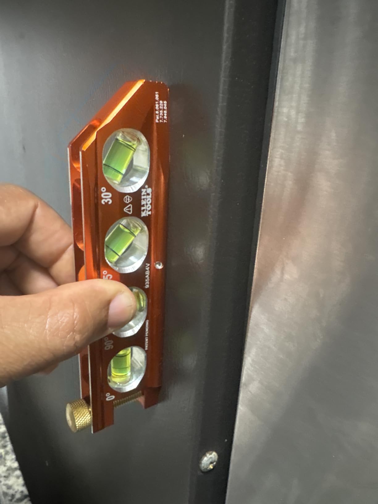 Klein Tools 935AB4V Level, 6-Inch Magnetic Torpedo and Conduit Level with 0/30/45/90 Degree Vials customer photo 1