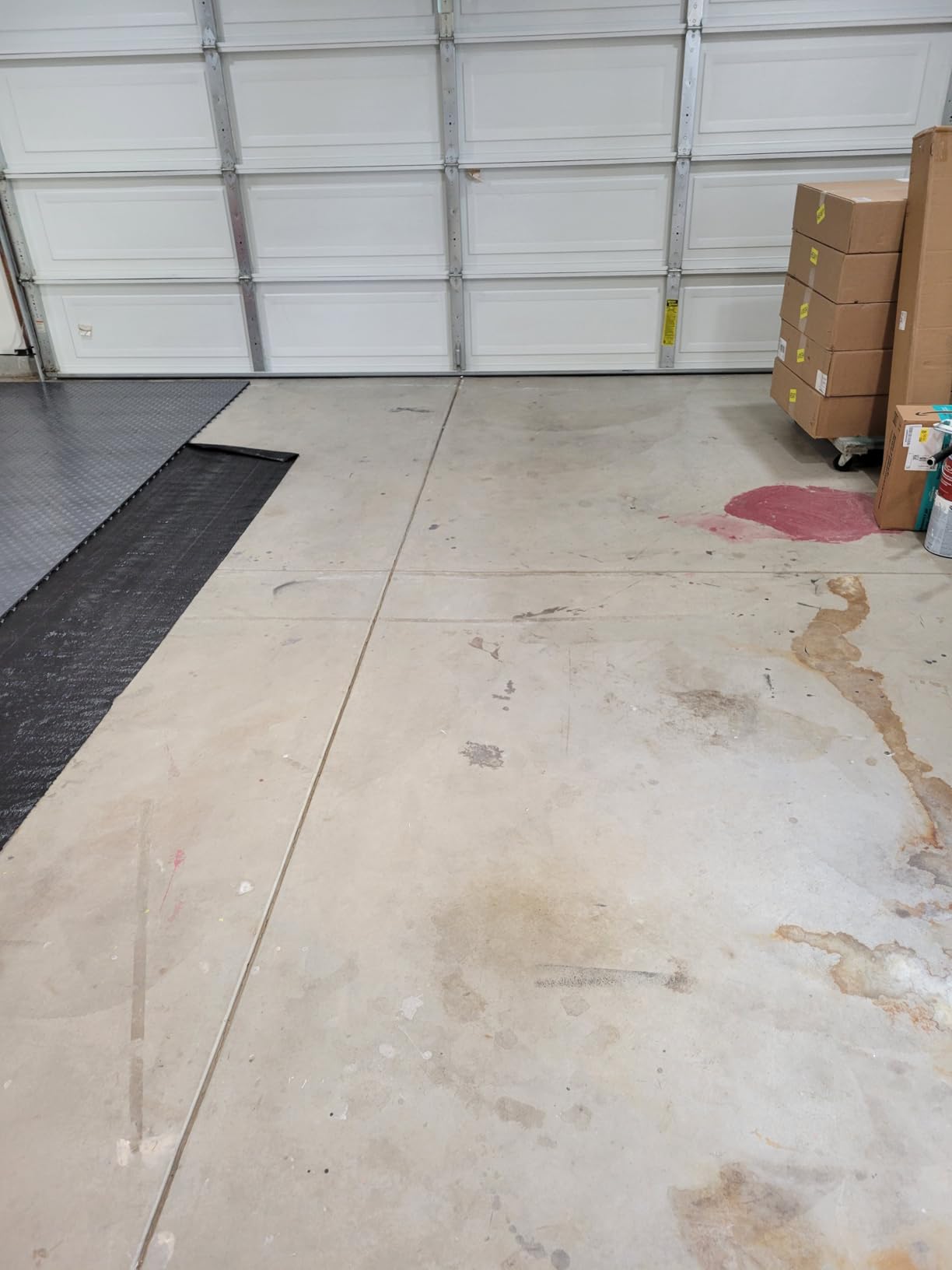 Big Floors GarageTrac Garage Floor Tiles, Interlocking Garage Flooring, Diamond Pattern Non-Slip Heavy-Duty Copolymer Modular Tile, Easy Install (Black, 48 Pack of 12 x 12