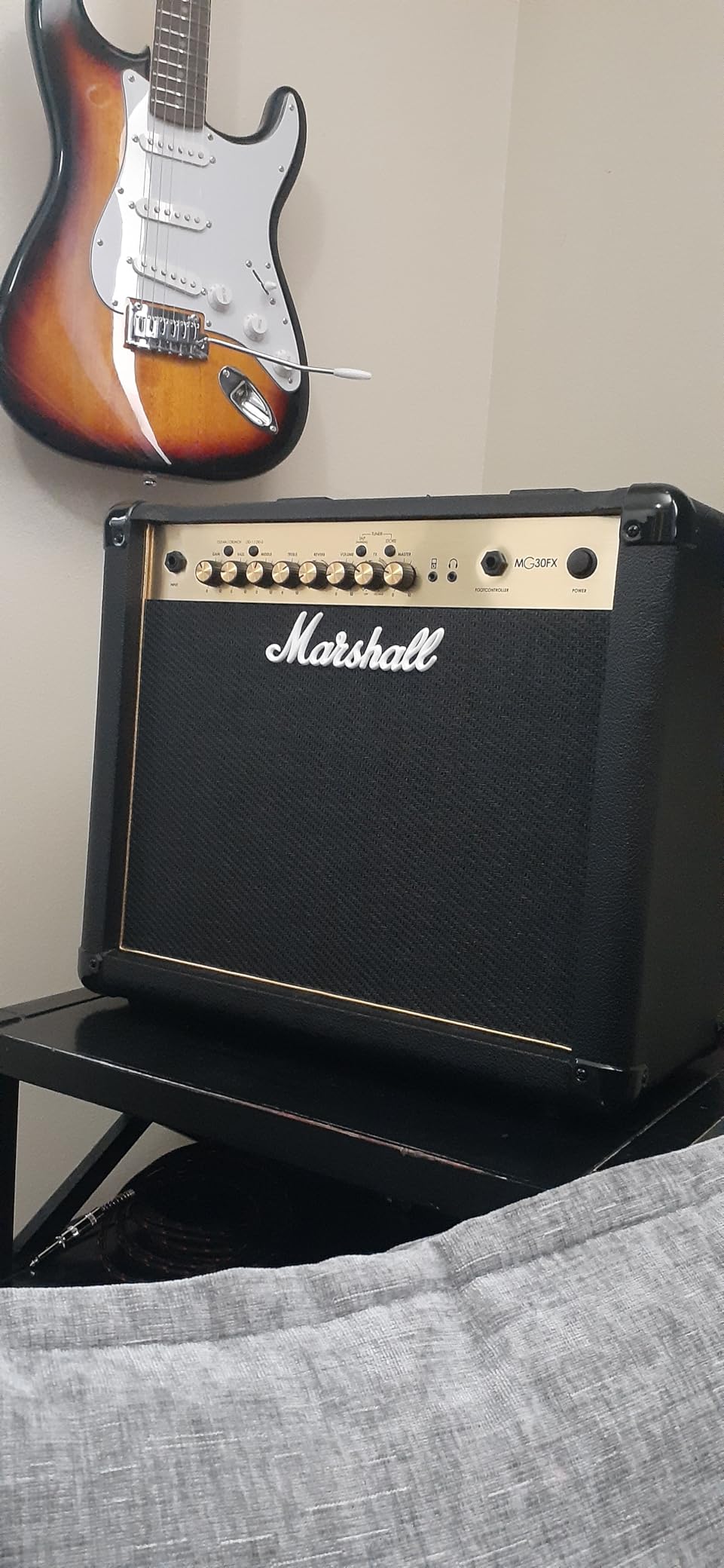 Marshall MG30GFX Combo Guitar Amplifier - Clean, Crunch, Overdrive Channels, Reverb/Delay Digital Effects, 30W customer photo 1
