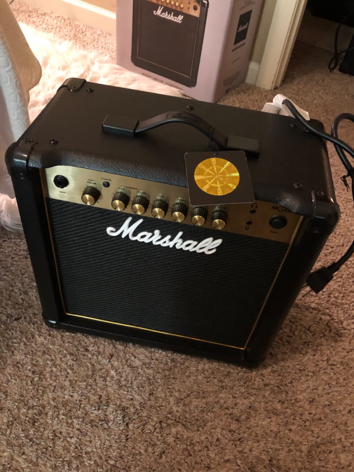 Marshall MG15GR Combo Guitar Amp - Clean and Gain Channels, Reverb, 3-Band EQ, 15W customer photo 2