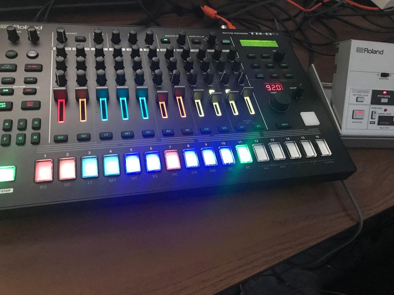 Roland TR-8S Rhythm Performer customer photo 1