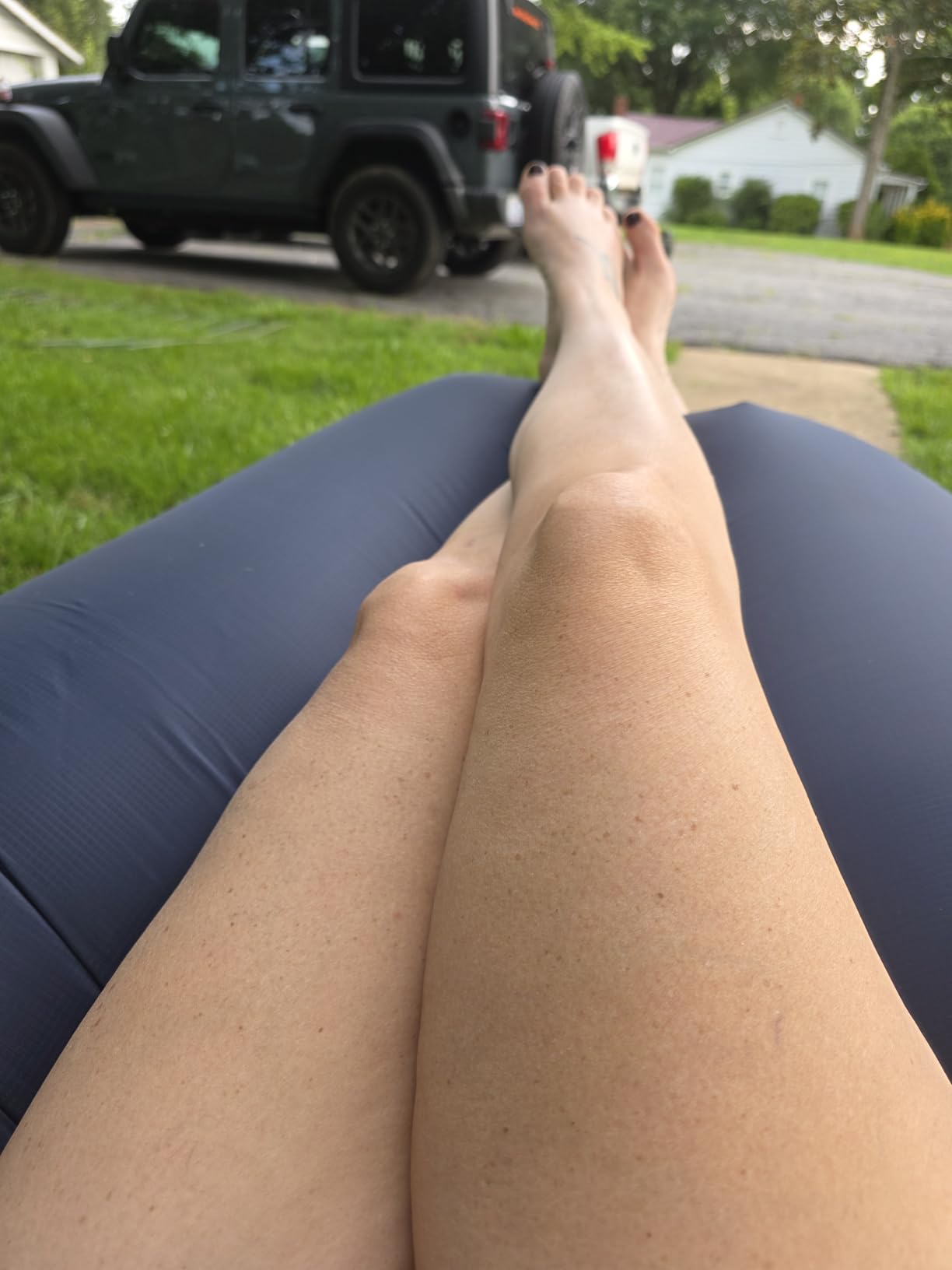 AlphaBeing Inflatable Lounger Beach Chair Accessories, Air Sofa Hammock Inflatable Couch for Camping Backyard Lakeside with Compression Sacks, Ideal Outdoor Gifts for Adults customer photo 1