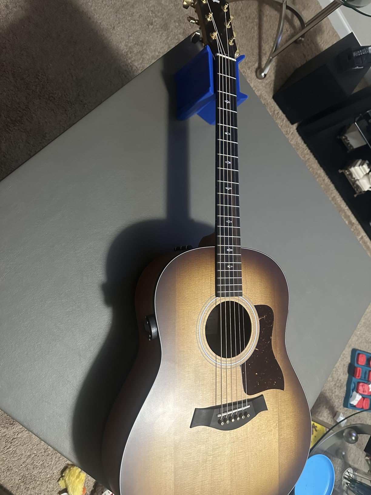 Martin Authentic Acoustic Guitar Strings - Lifespan 2.0 Treated, Phosphor Bronze, Light 12-53 customer photo 1