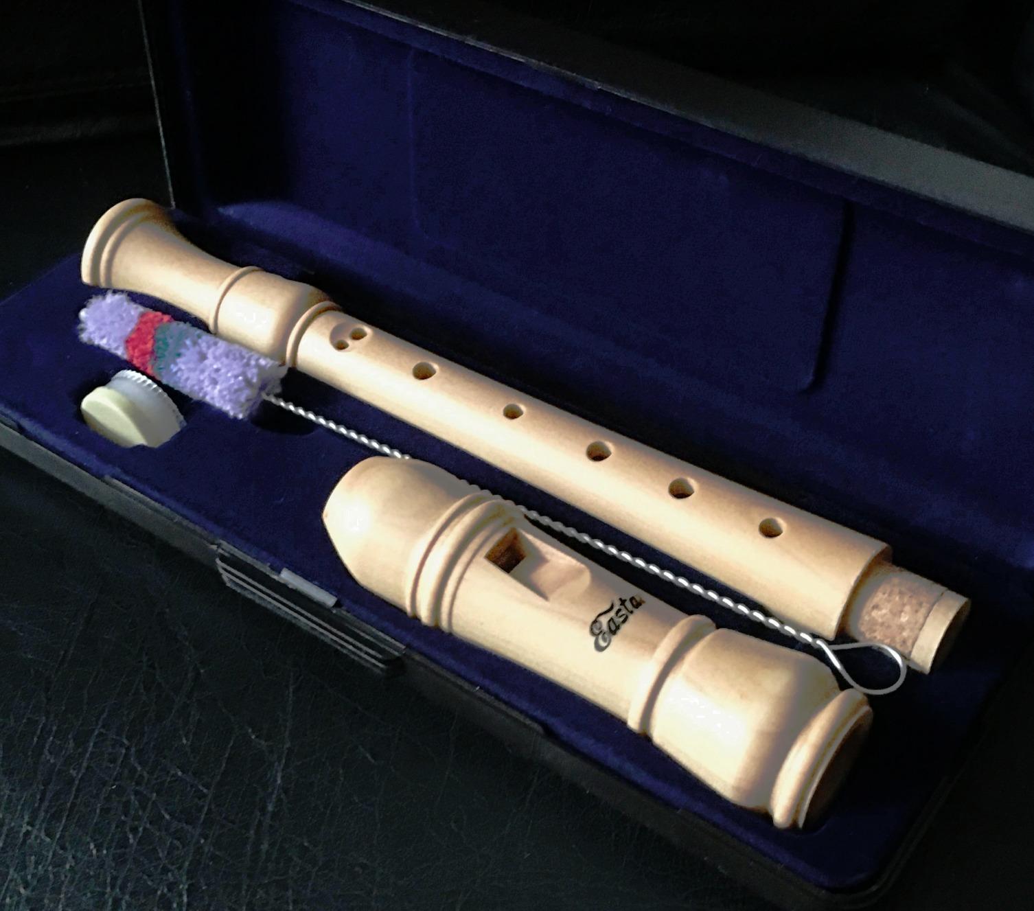 Eastar Soprano Beginners Recorder Baroque Fingering C Key Maple Descant Recorder, ERS-31BM, 3 Piece with Hard Case customer photo 1