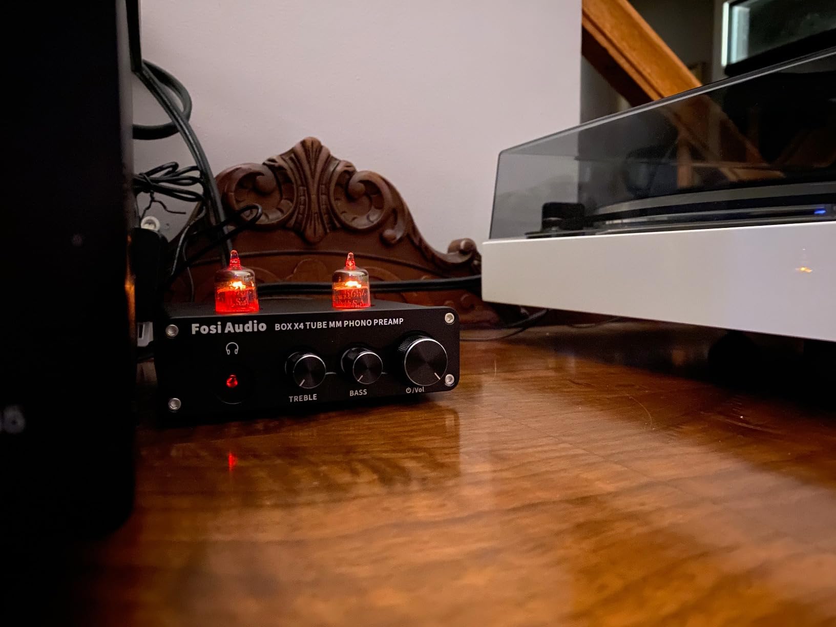 Fosi Audio Box X4 Phono Preamp with JAN 5725W Vacuum Tubes for MM Turntable Phonograph Record Player with Volume Bass Treble Control customer photo 1