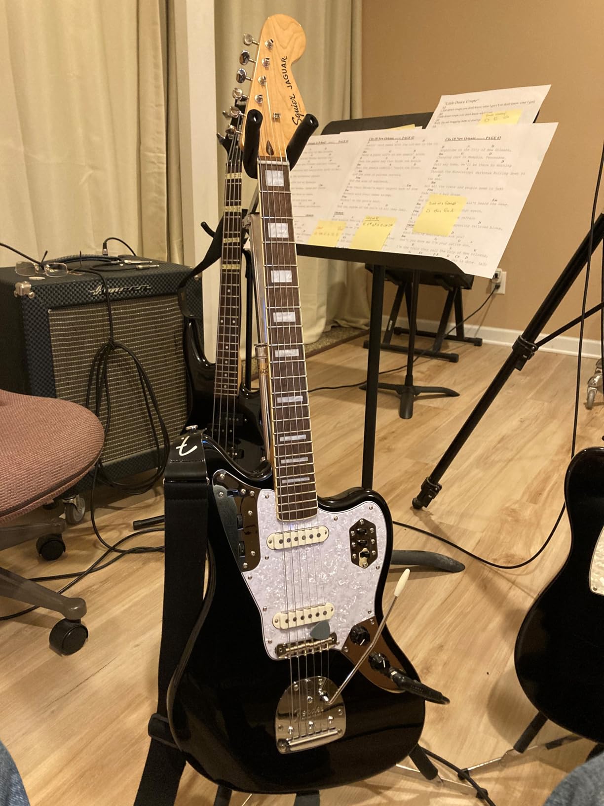 Squier Classic Vibe 70s Jaguar Electric Guitar, with 2-Year Warranty, Surf Green, Laurel Fingerboard customer photo 1