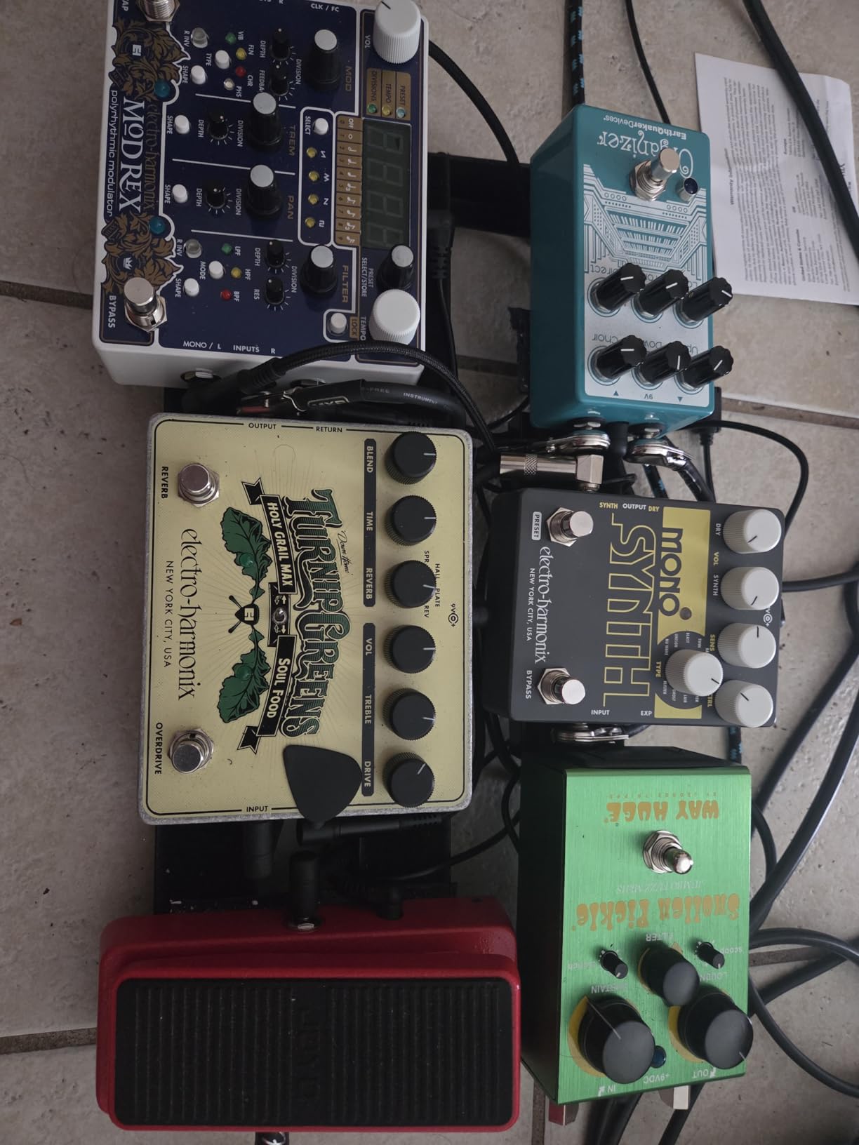 Electro-Harmonix Mono Synth Guitar Synthesizer Pedal customer photo 1