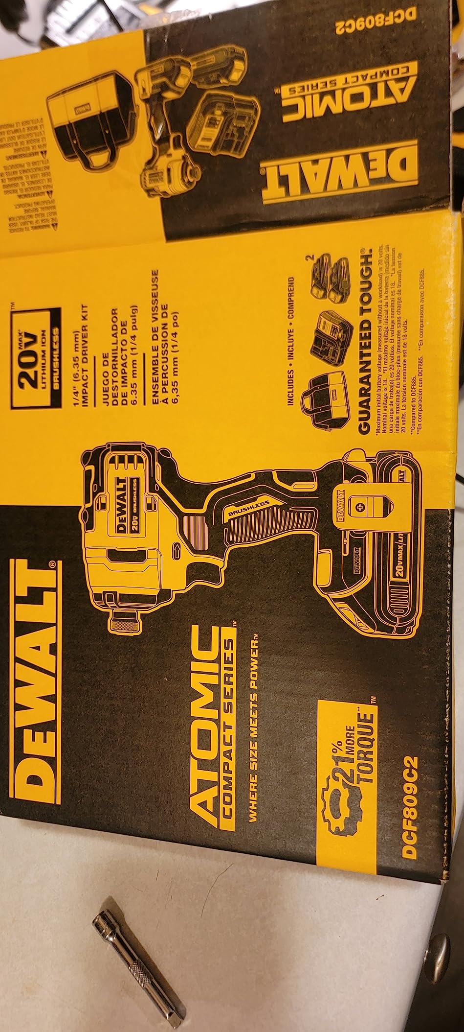 ATOMIC 20V MAX* Impact Driver, Cordless, Compact Kit, 2 Batteries, 1/4-Inch (DCF809C2) customer photo 2