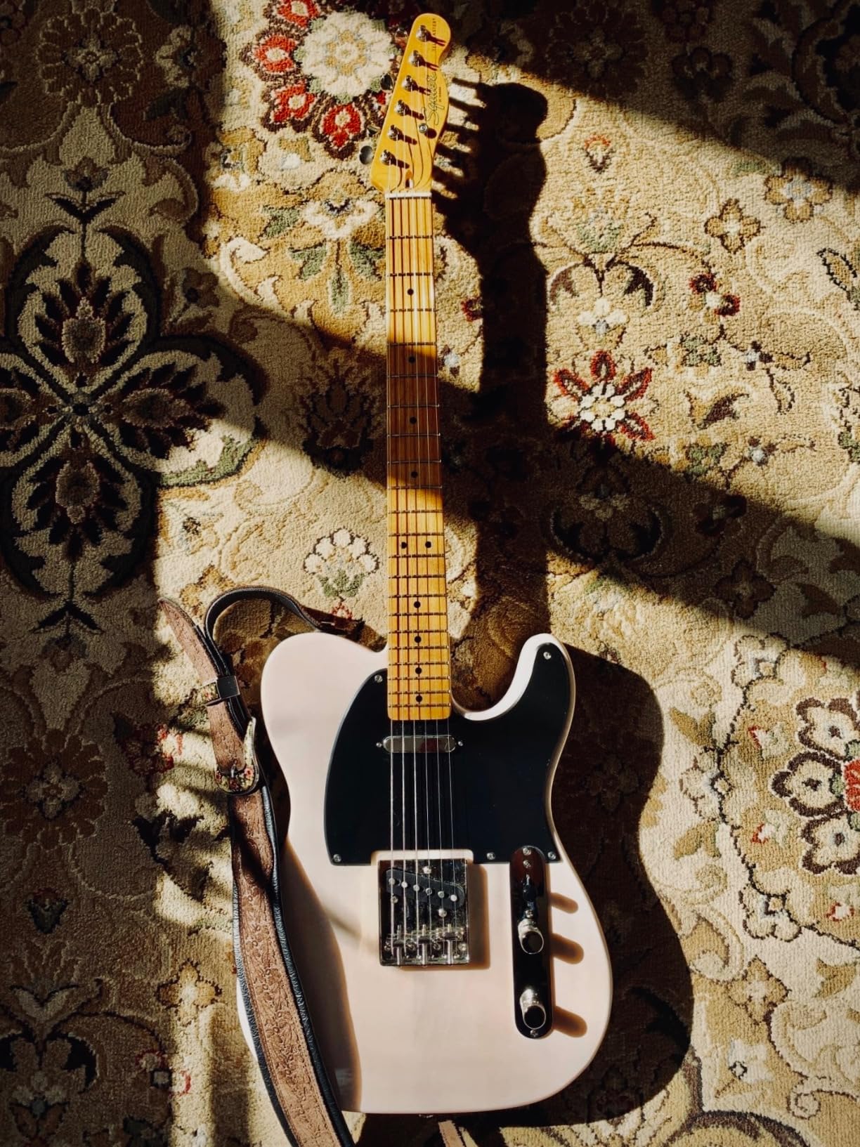 Squier Classic Vibe 50s Telecaster Electric Guitar, Butterscotch Blonde, Maple Fingerboard customer photo 2