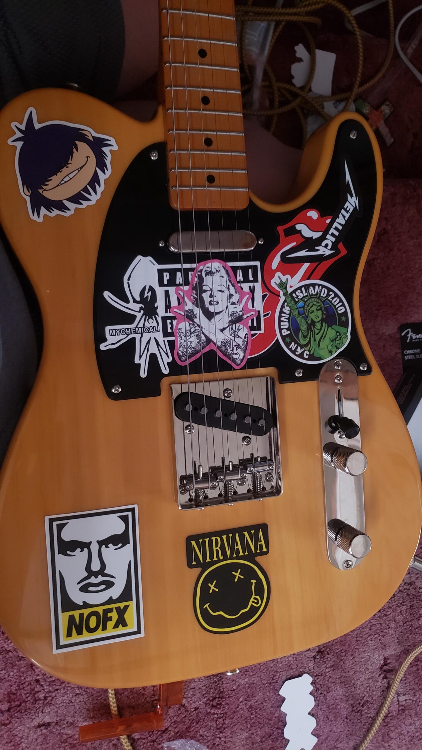 Squier Classic Vibe 50s Telecaster Electric Guitar, Butterscotch Blonde, Maple Fingerboard customer photo 3