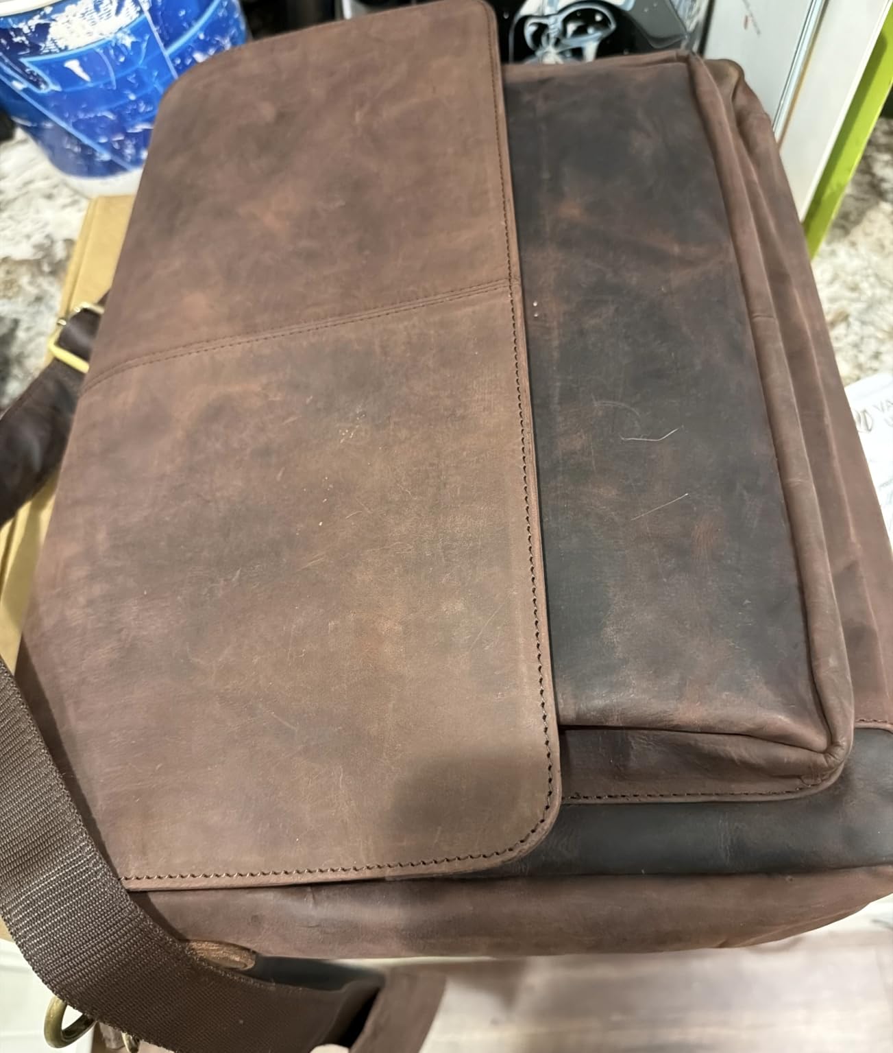 Oak Leathers Leather Messenger Bag for Men and Women - Laptop Briefcase Bag For College, Office, Adjustable Shoulder Strap customer photo 2