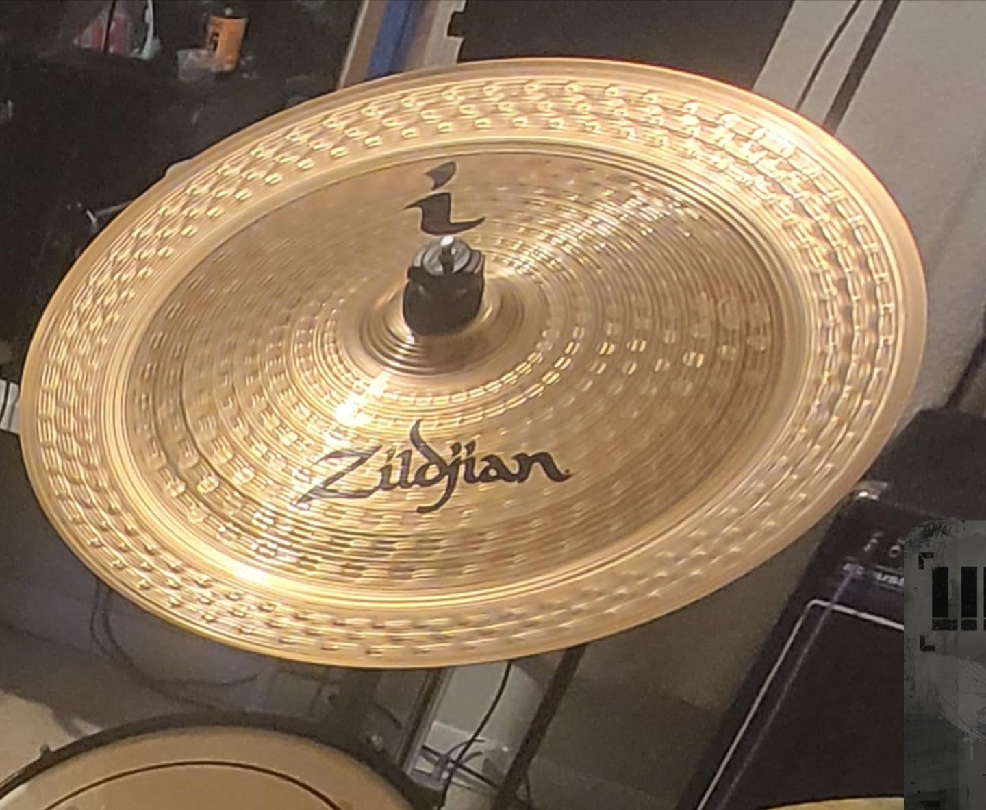 Avedis Zildjian Company 16-inch I Series Crash Cymbal customer photo 2