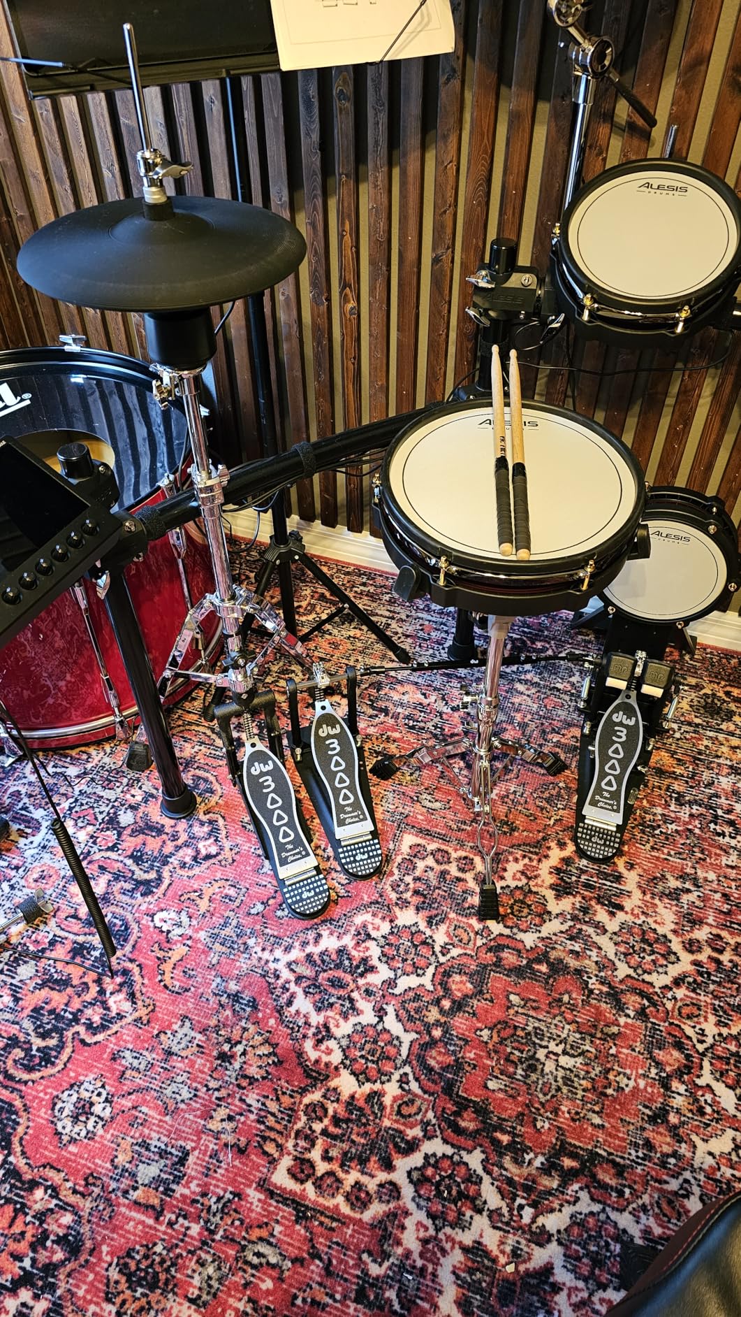 DW Hardware 3000 Series 2-Leg Hi-Hat Stand (DWCP3500TA), Chrome customer photo 2