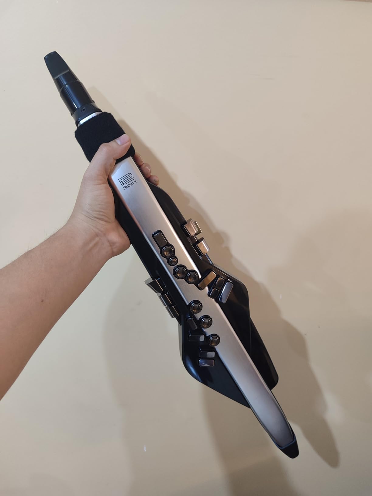Roland AE-30 Aerophone Pro | Professional Digital Wind Instrument | OLED Display | Premium Build & Pro Connectivity | Powerful Onboard Editing Tools | Over 300 Sounds | Bluetooth Connectivity customer photo 1