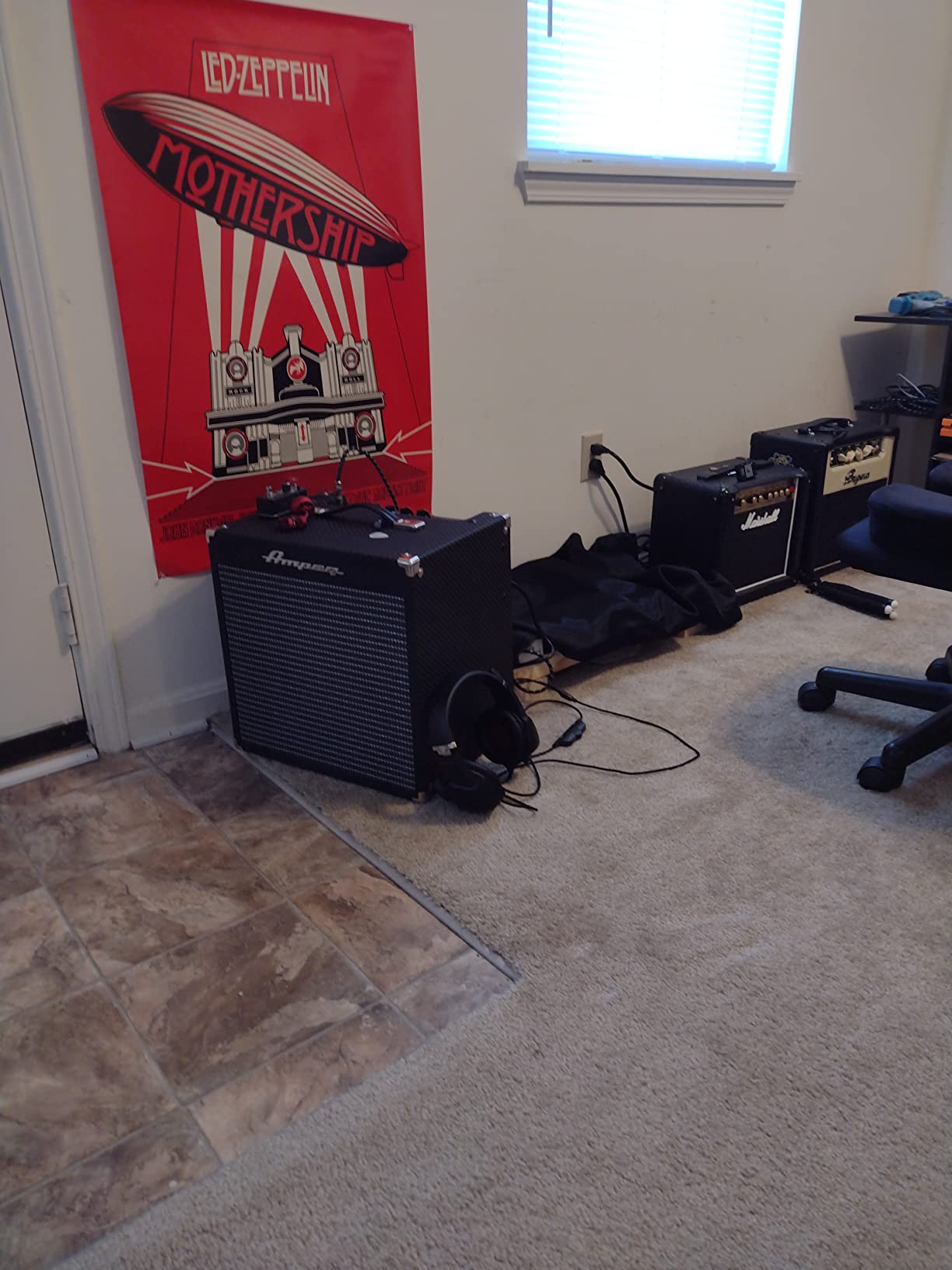 Ampeg Rocket Bass RB210 Bass Combo 2x10in 500 Watts customer photo 1