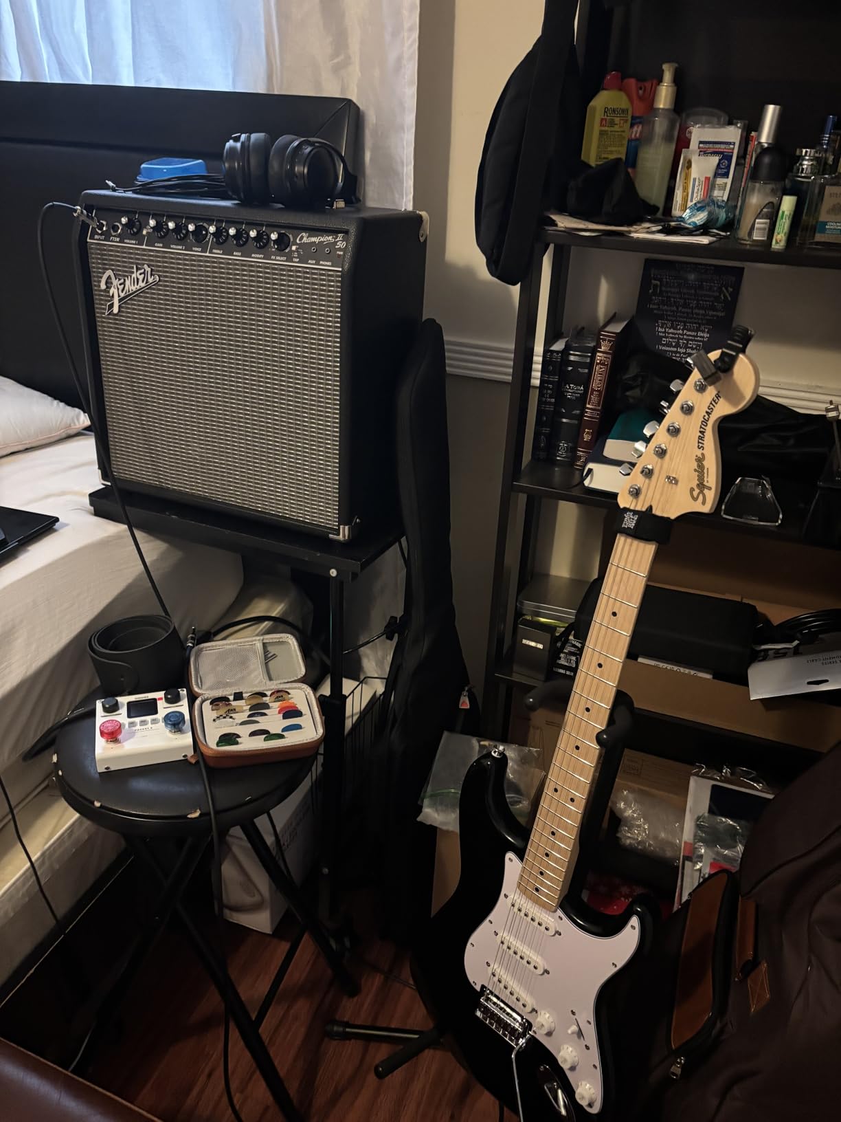 Squier Affinity Series Stratocaster Electric Guitar, with 2-Year Warranty, Black, Maple Fingerboard customer photo 1