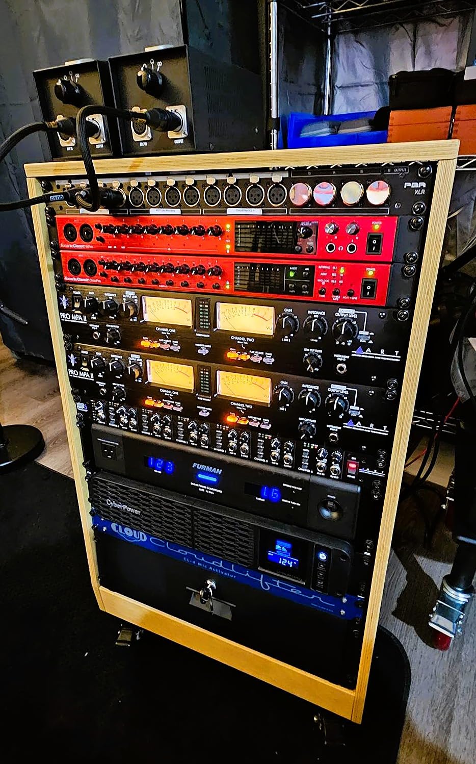 Sound Town DIY Solid Baltic Birch Plywood Slanted 12U Studio Rack, Weathered Brown, Rubber Feet, Casters (SDRK-12TB) customer photo 2