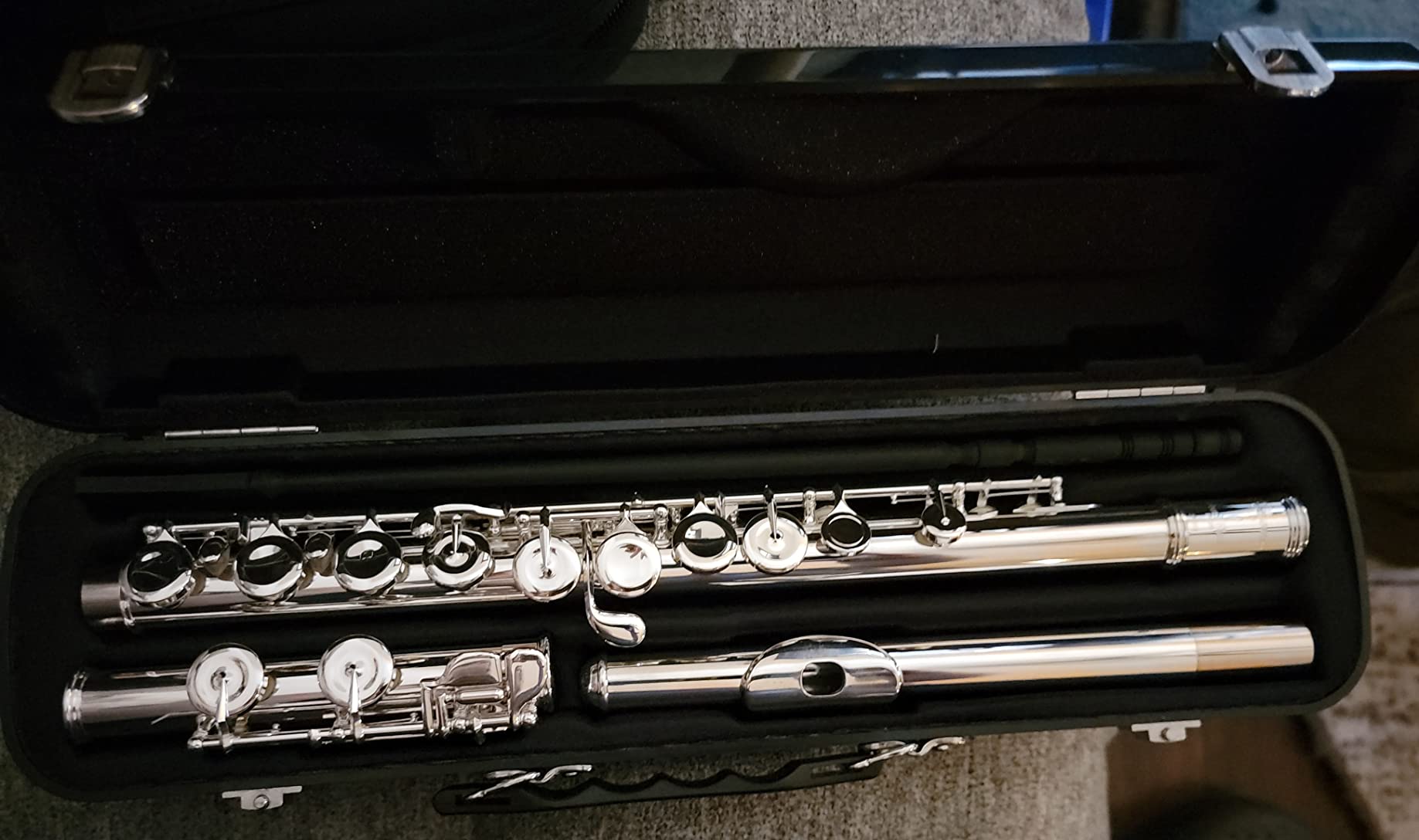 Pearl Flute PF200 Belsona Student 200 Series C-Flute w/ABS Case customer photo 1