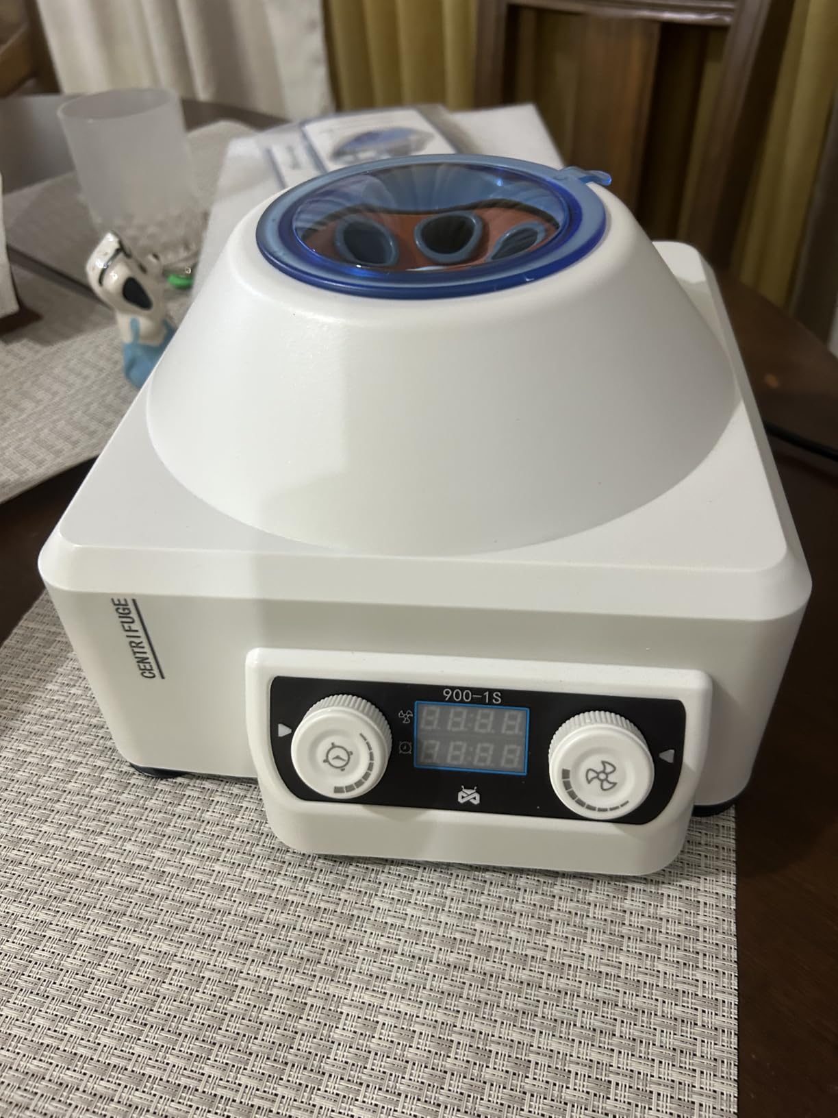 Mxmoonant Centrifuge Machine, 4000RPM Lab Benchtop PRP Centrifuges, 15ML x 6 Electric Desktop Centrifuge with Digital Control 110V customer photo 2
